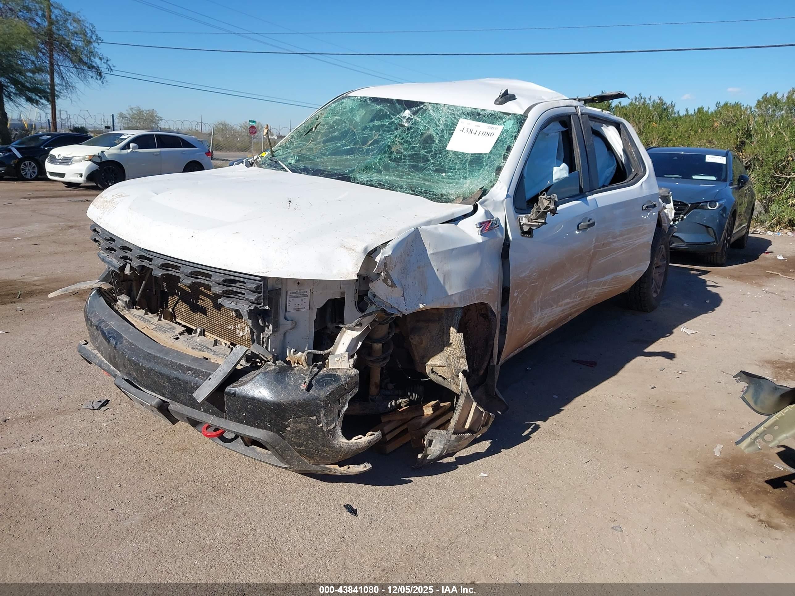 CHEVROLET SILVERADO image 6