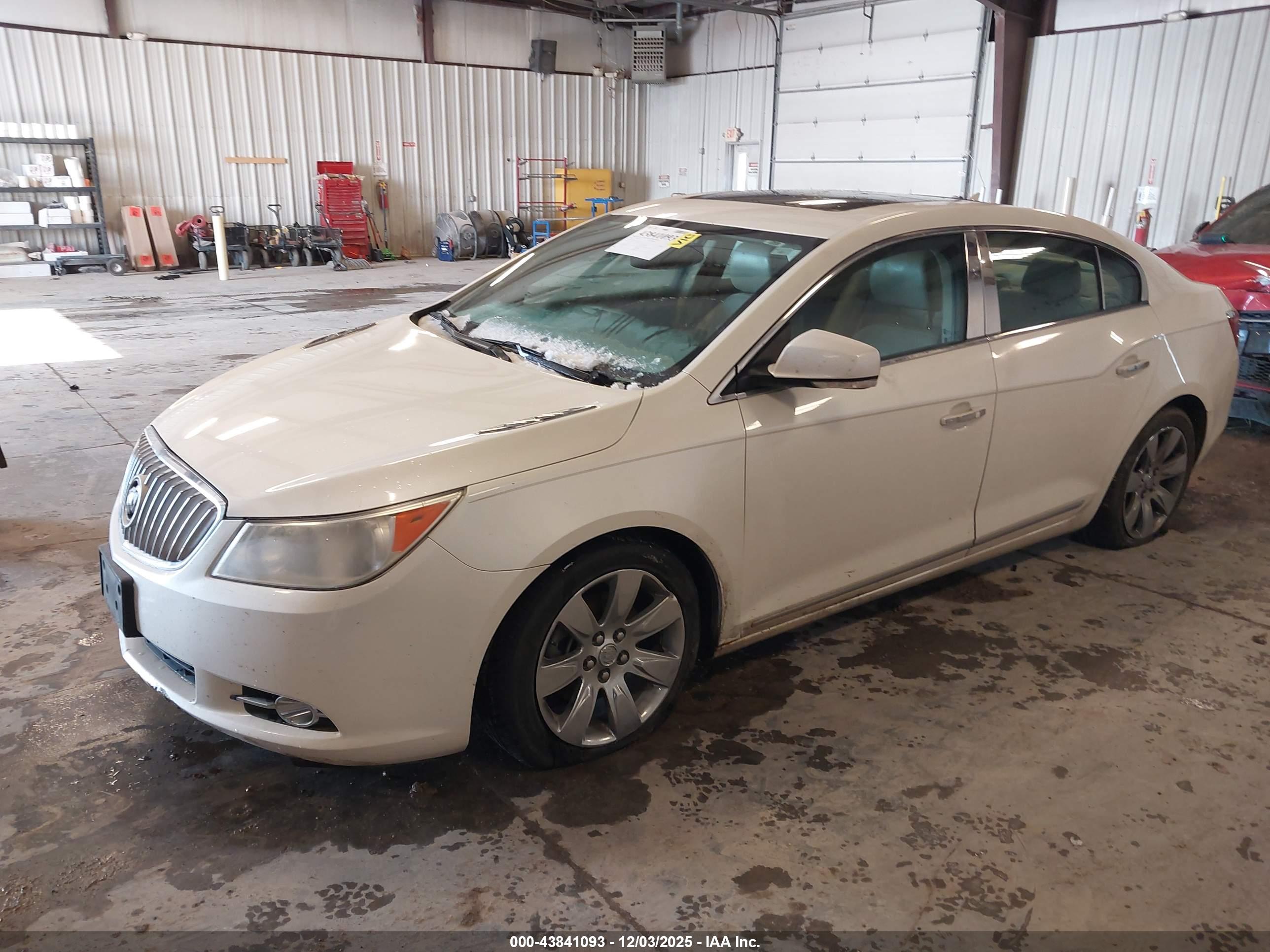 BUICK LACROSSE image 2