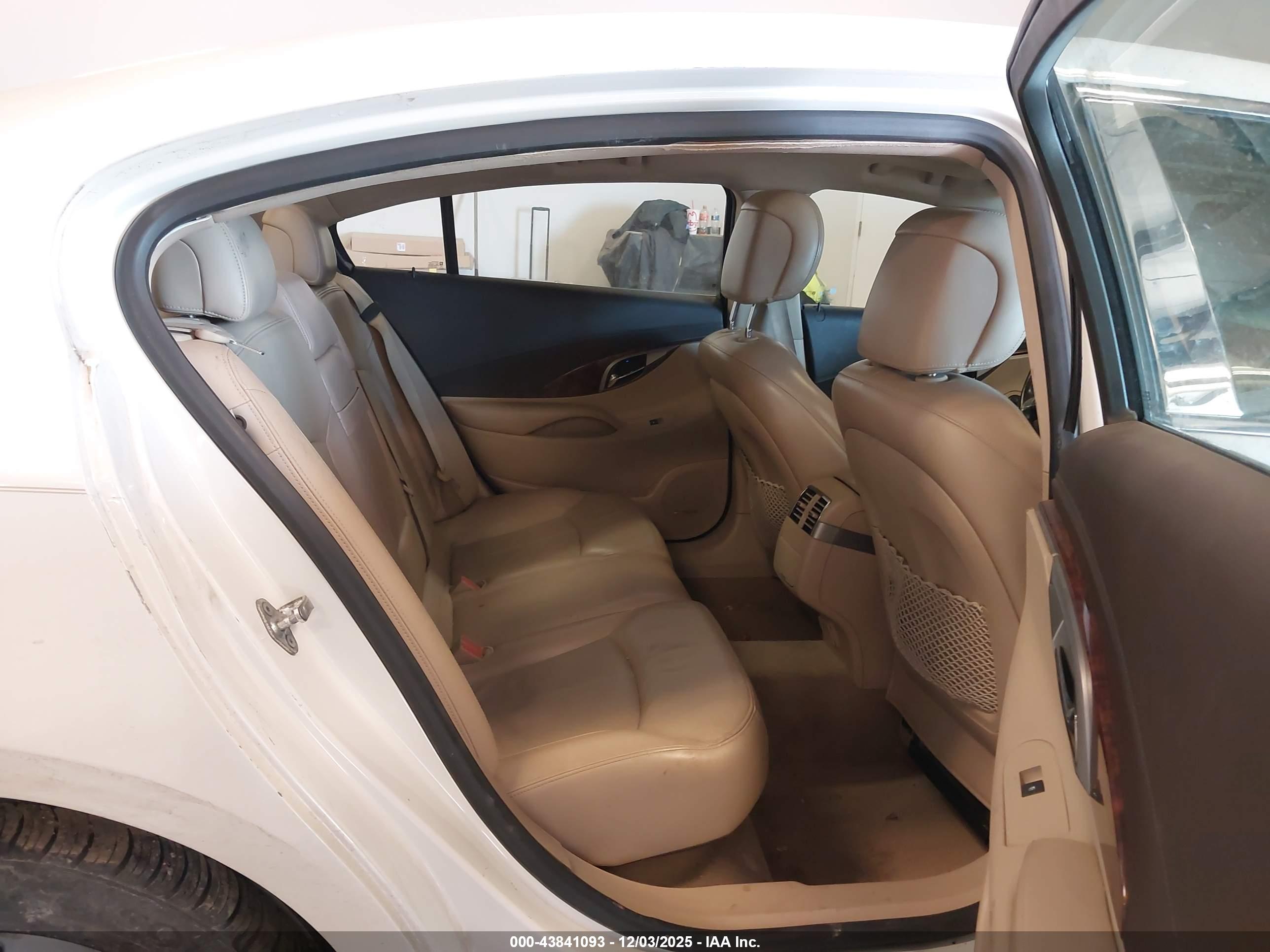 BUICK LACROSSE image 8