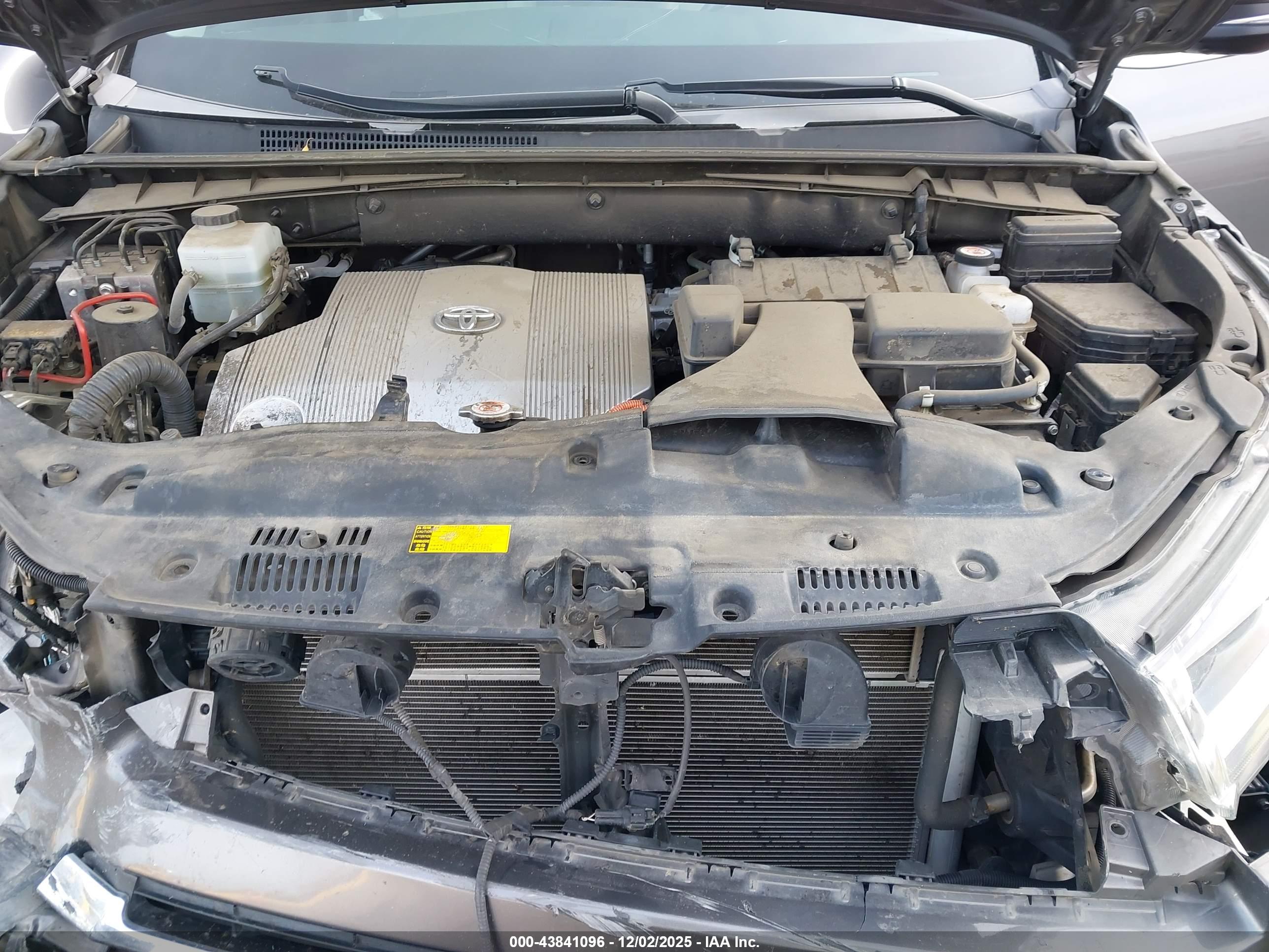 TOYOTA HIGHLANDER image 10