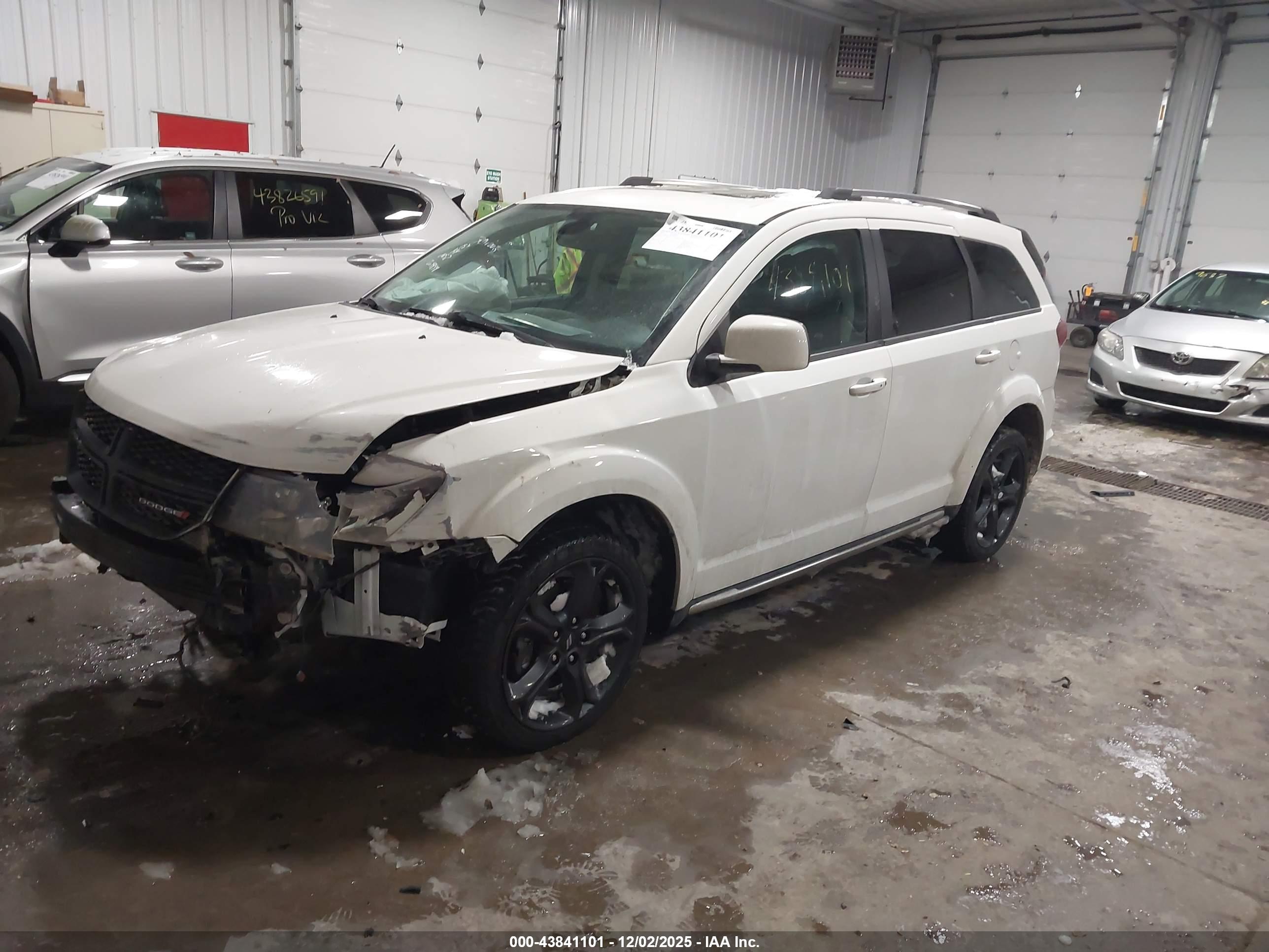 DODGE JOURNEY image 2
