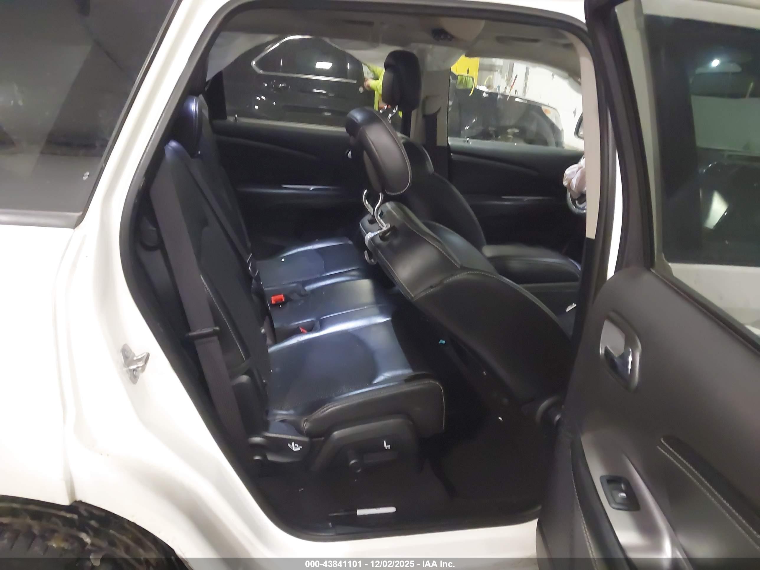 DODGE JOURNEY image 8