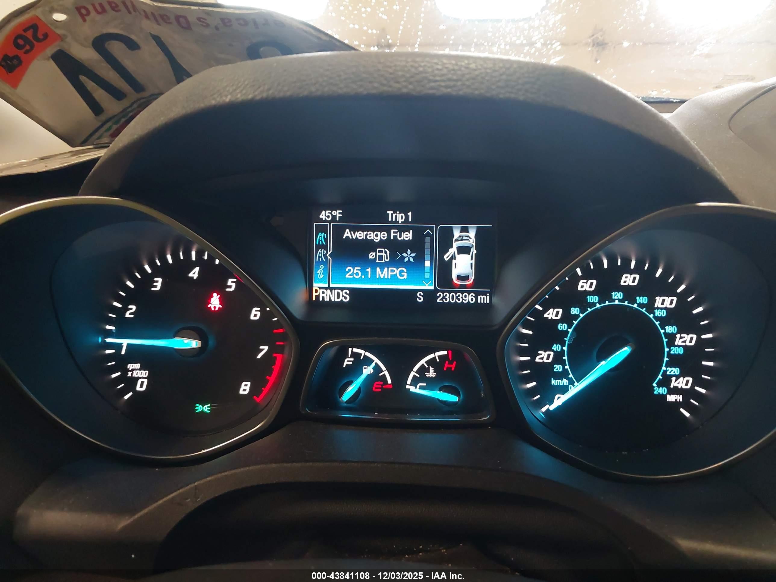 FORD ESCAPE image 7