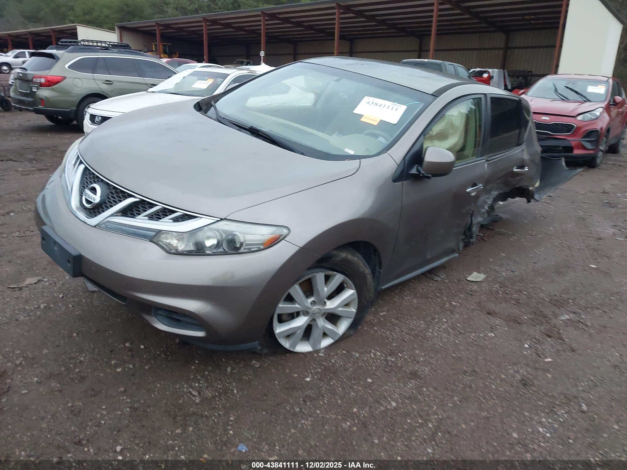 NISSAN MURANO image 2