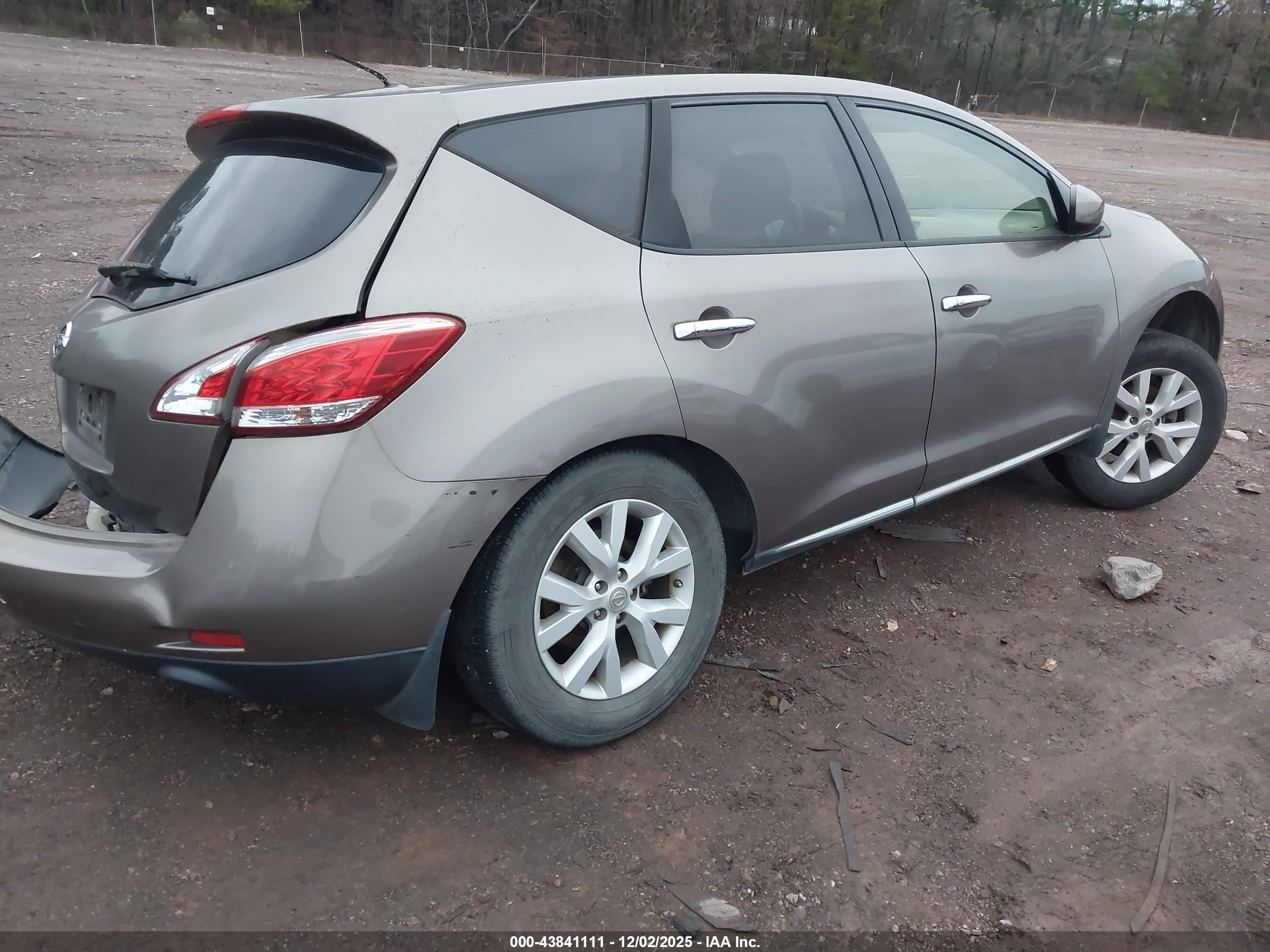 NISSAN MURANO image 4