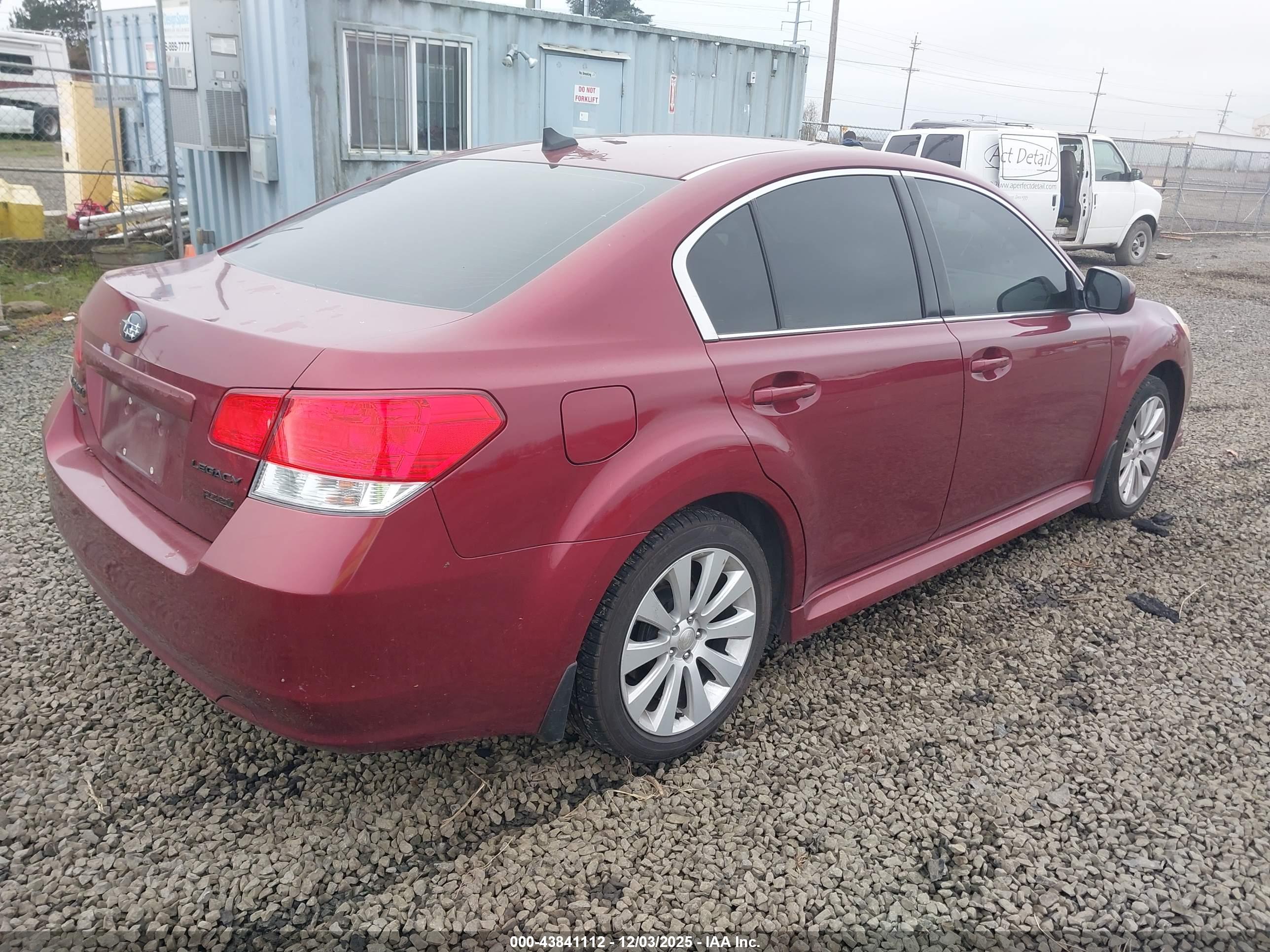 SUBARU LEGACY image 4