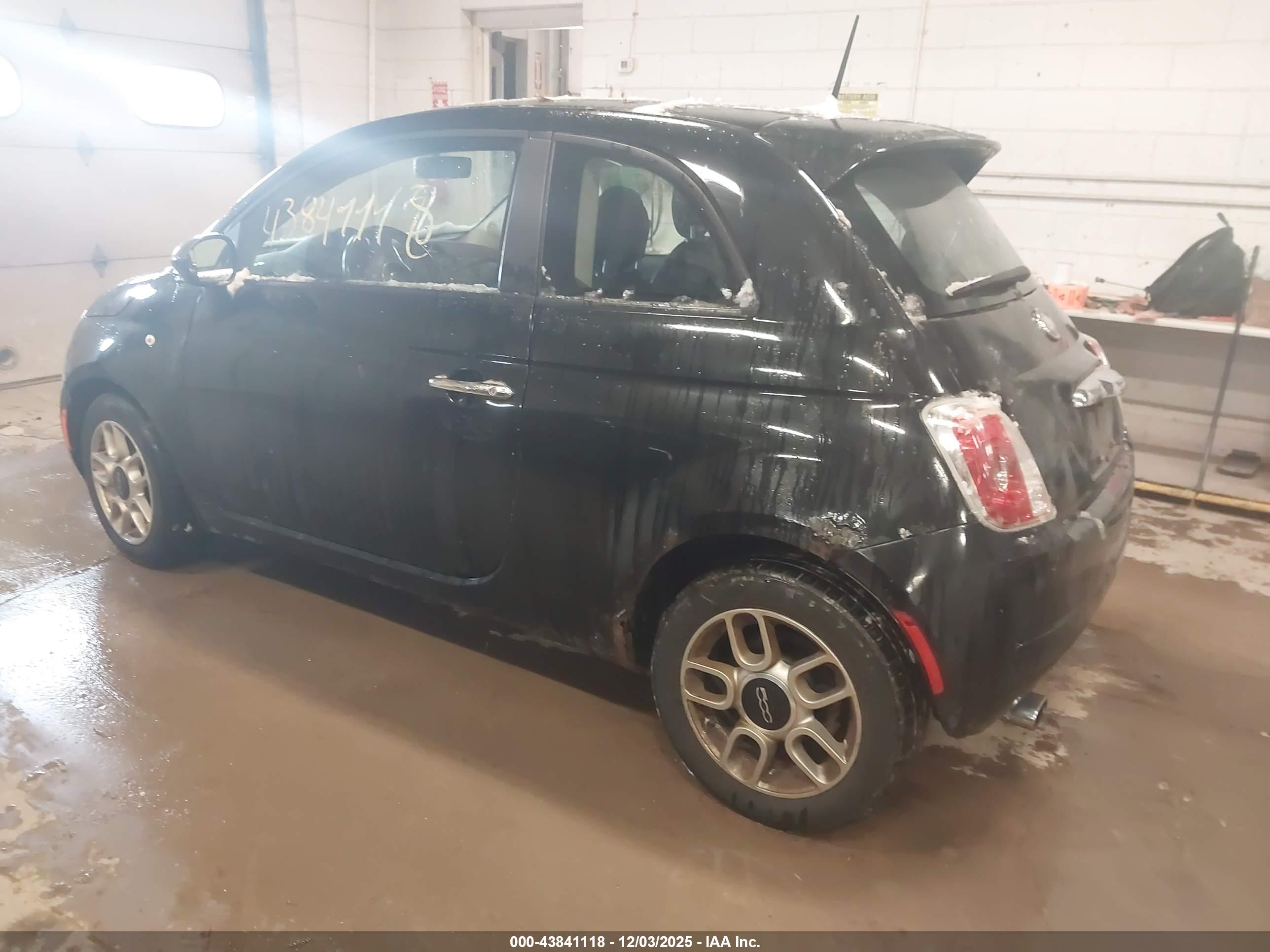 FIAT 500 image 3
