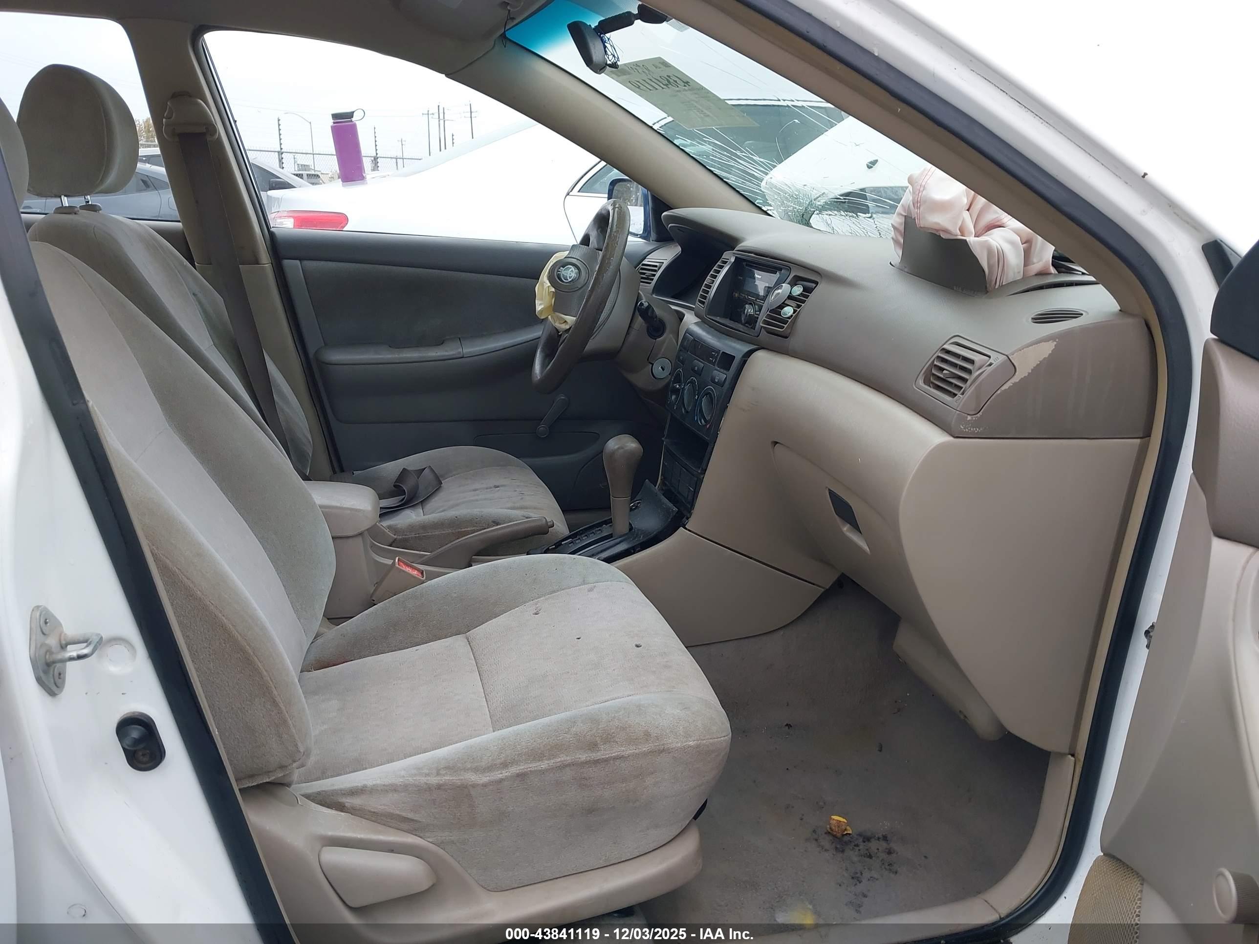 TOYOTA COROLLA image 5