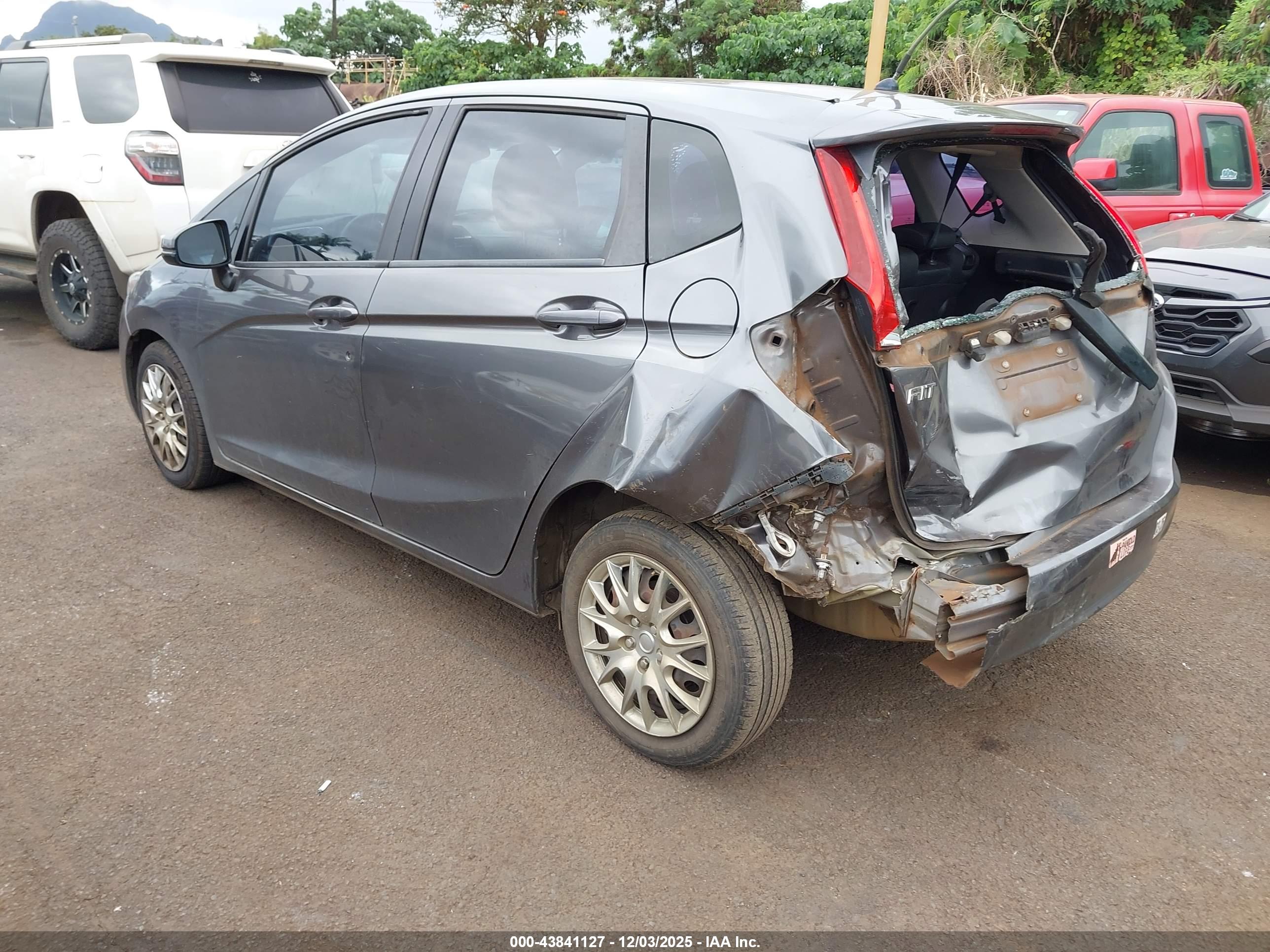 HONDA FIT image 3