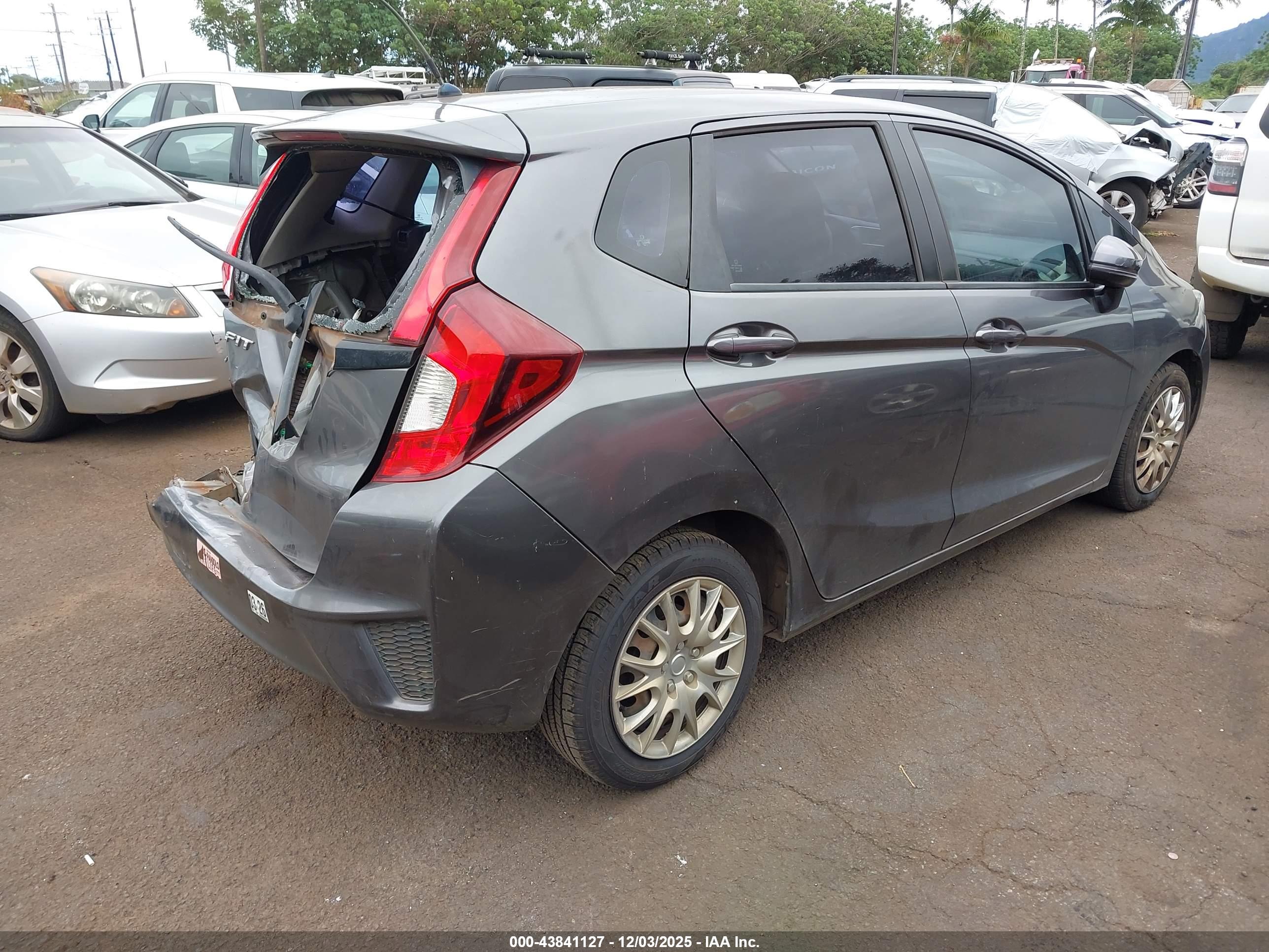 HONDA FIT image 4