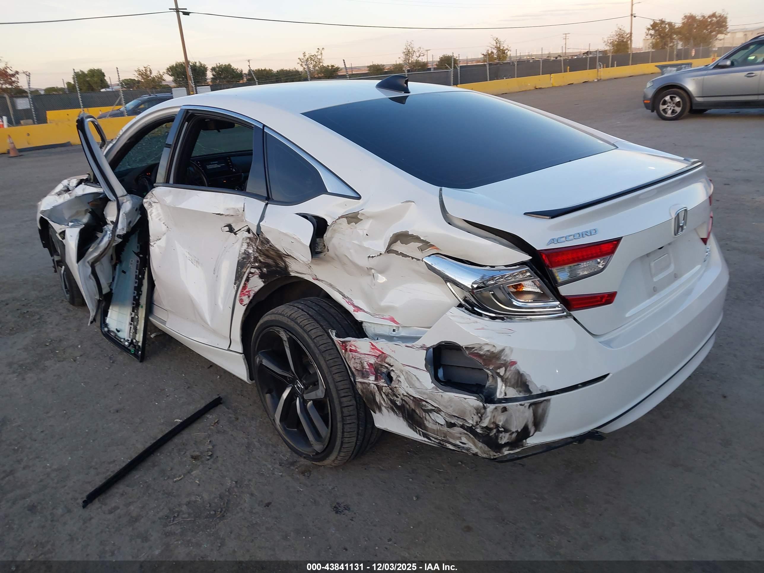 HONDA ACCORD image 3