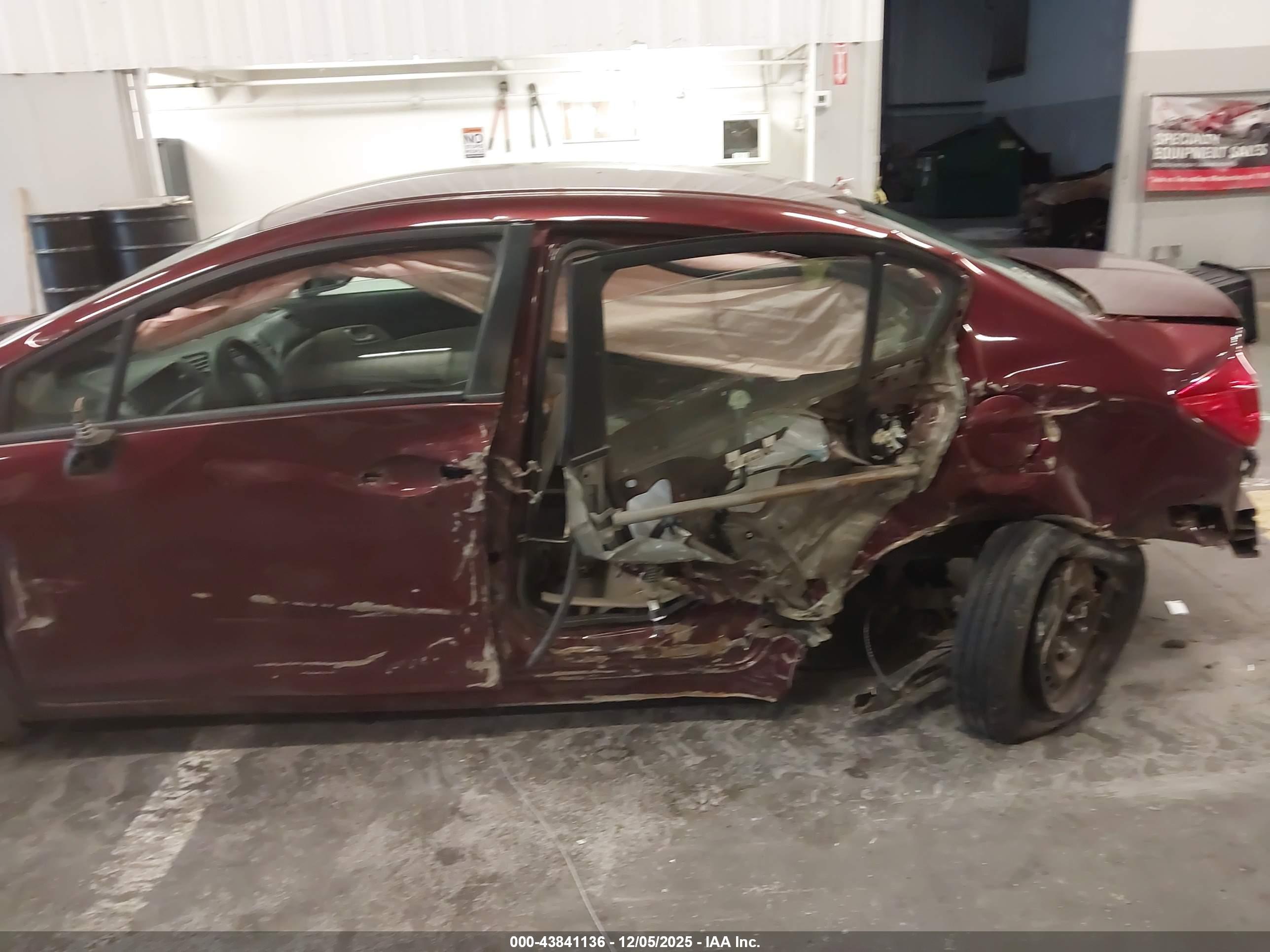 HONDA CIVIC image 6