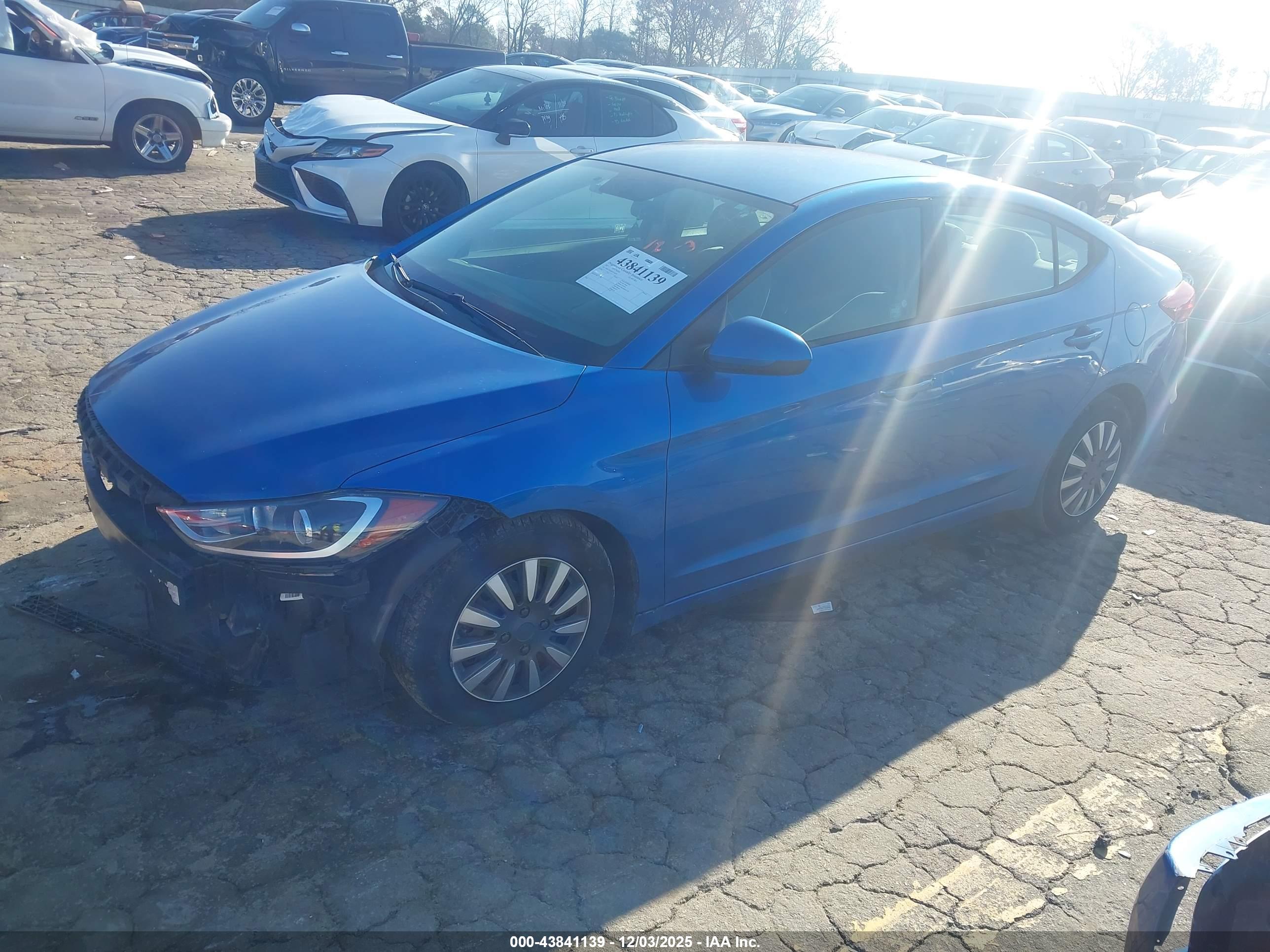HYUNDAI ELANTRA image 2