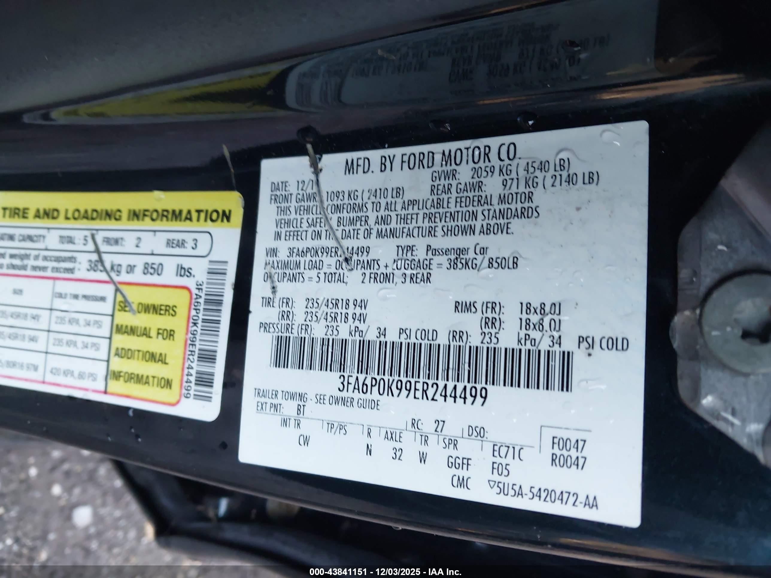 FORD FUSION image 9