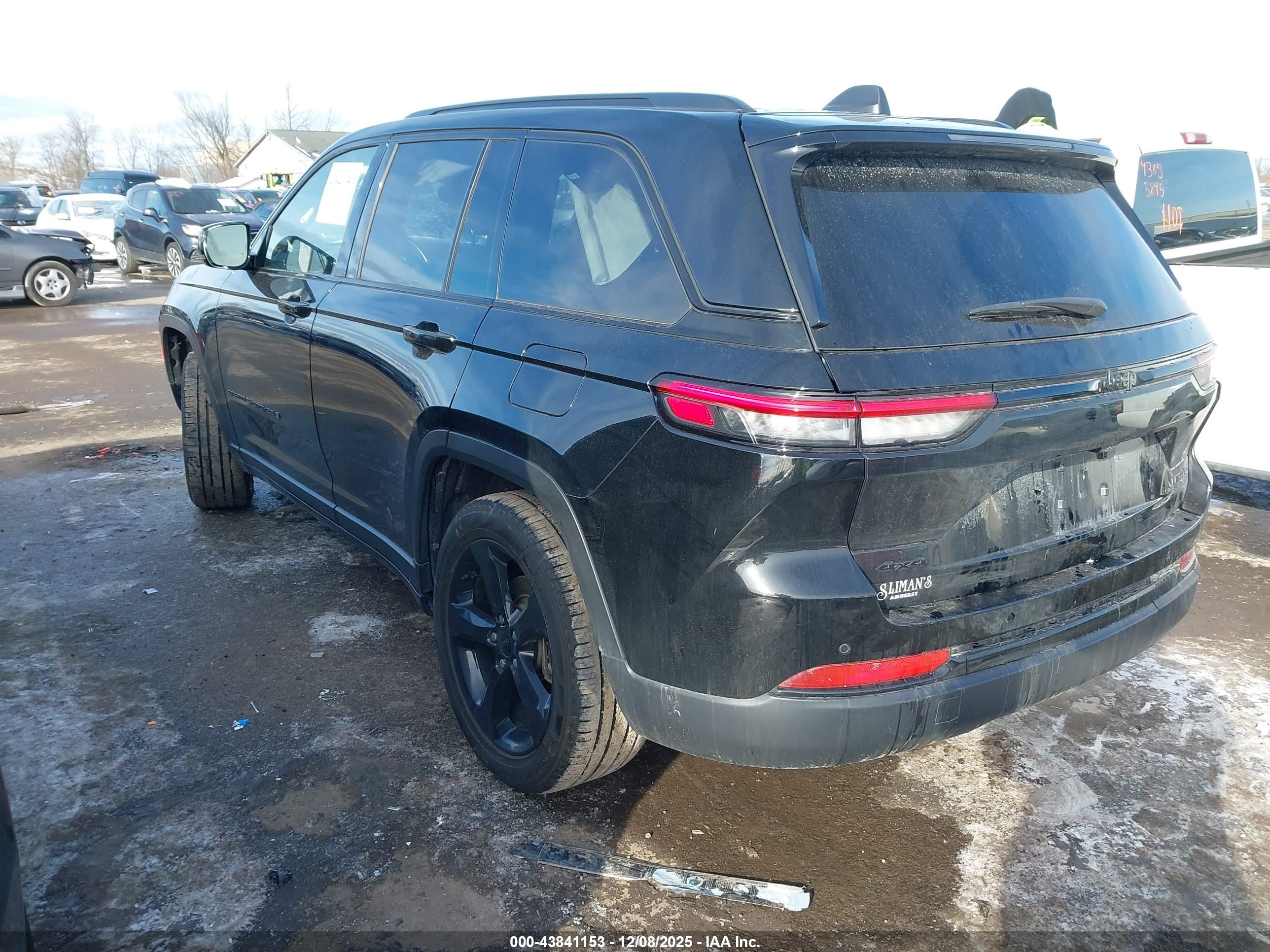 JEEP GRAND image 3