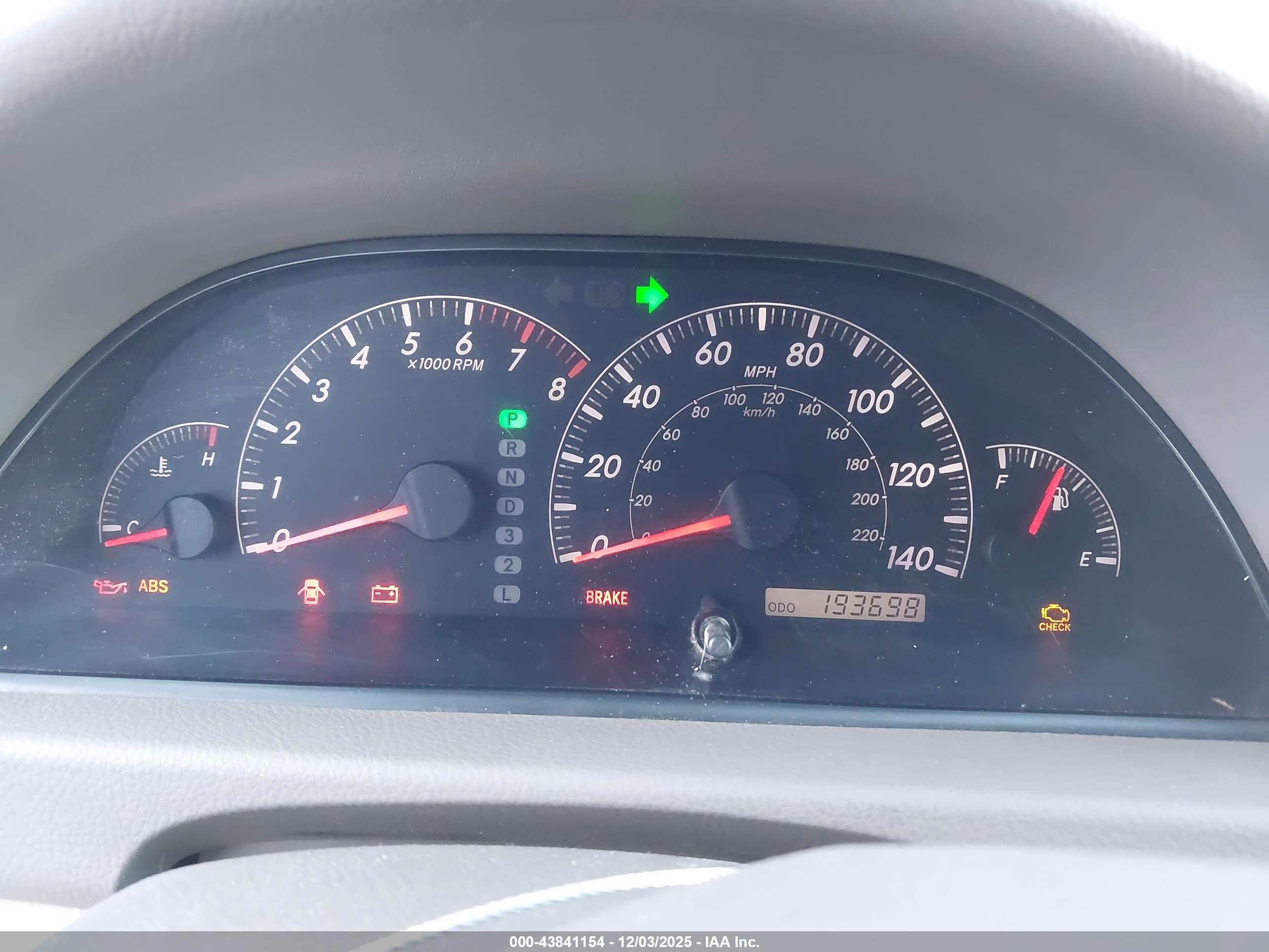 TOYOTA CAMRY image 7