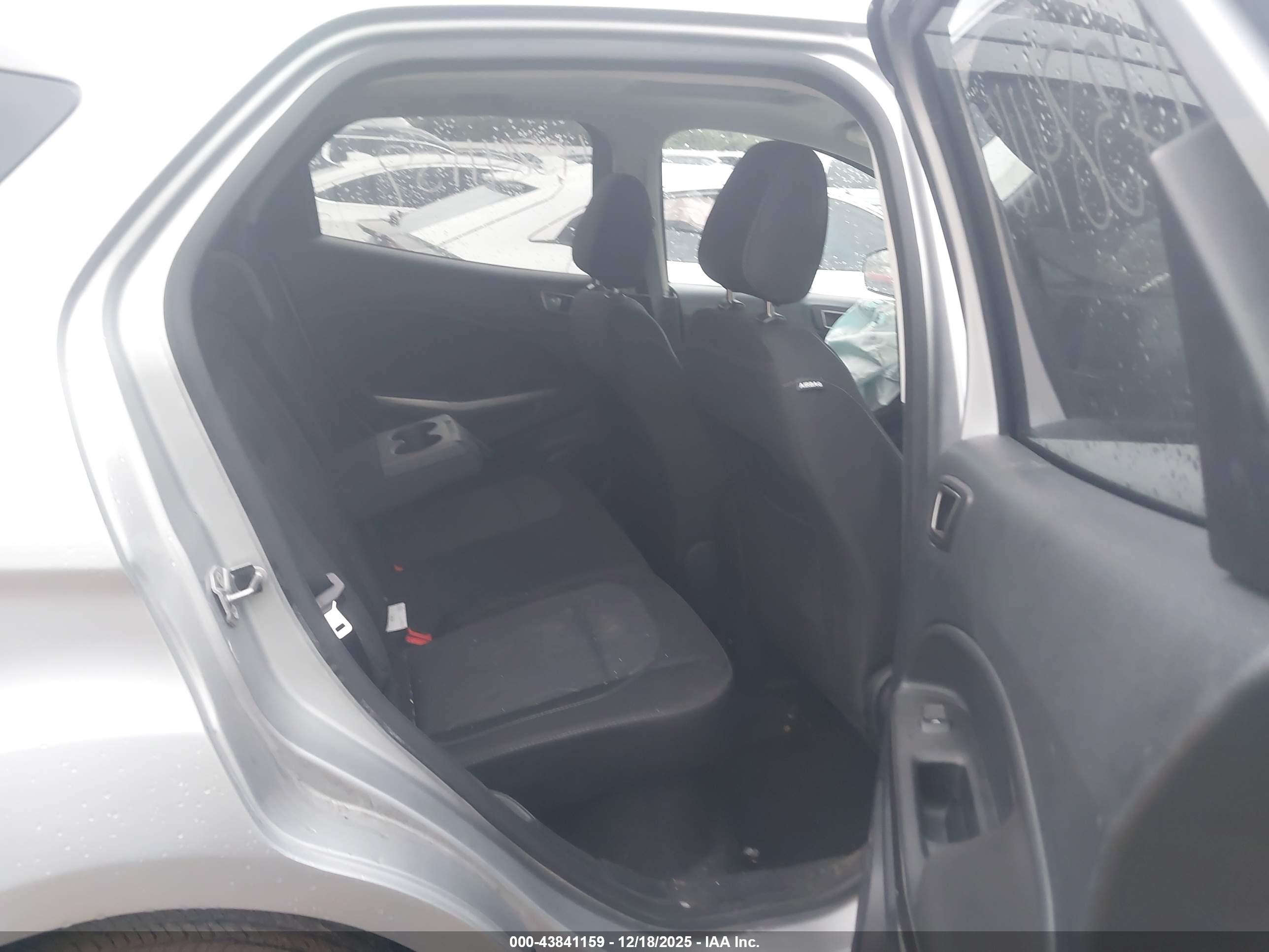 FORD ECOSPORT image 8