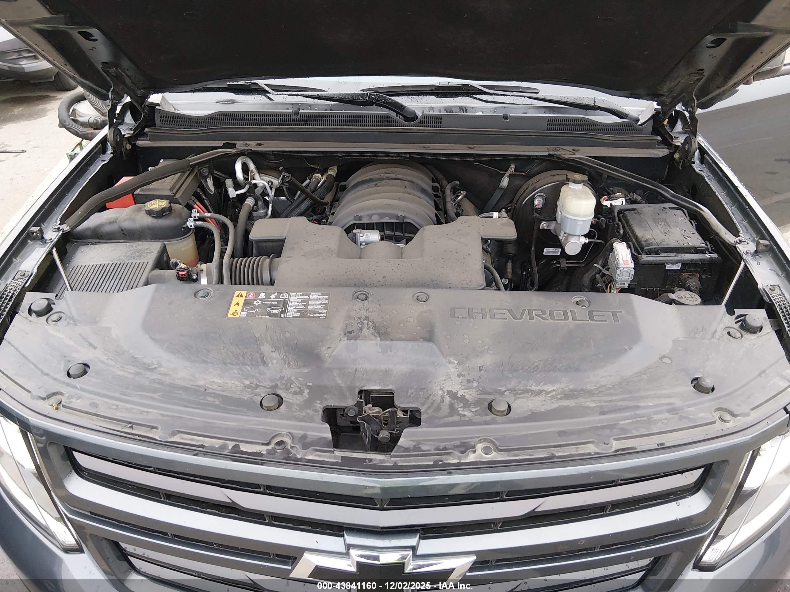 CHEVROLET TAHOE image 10