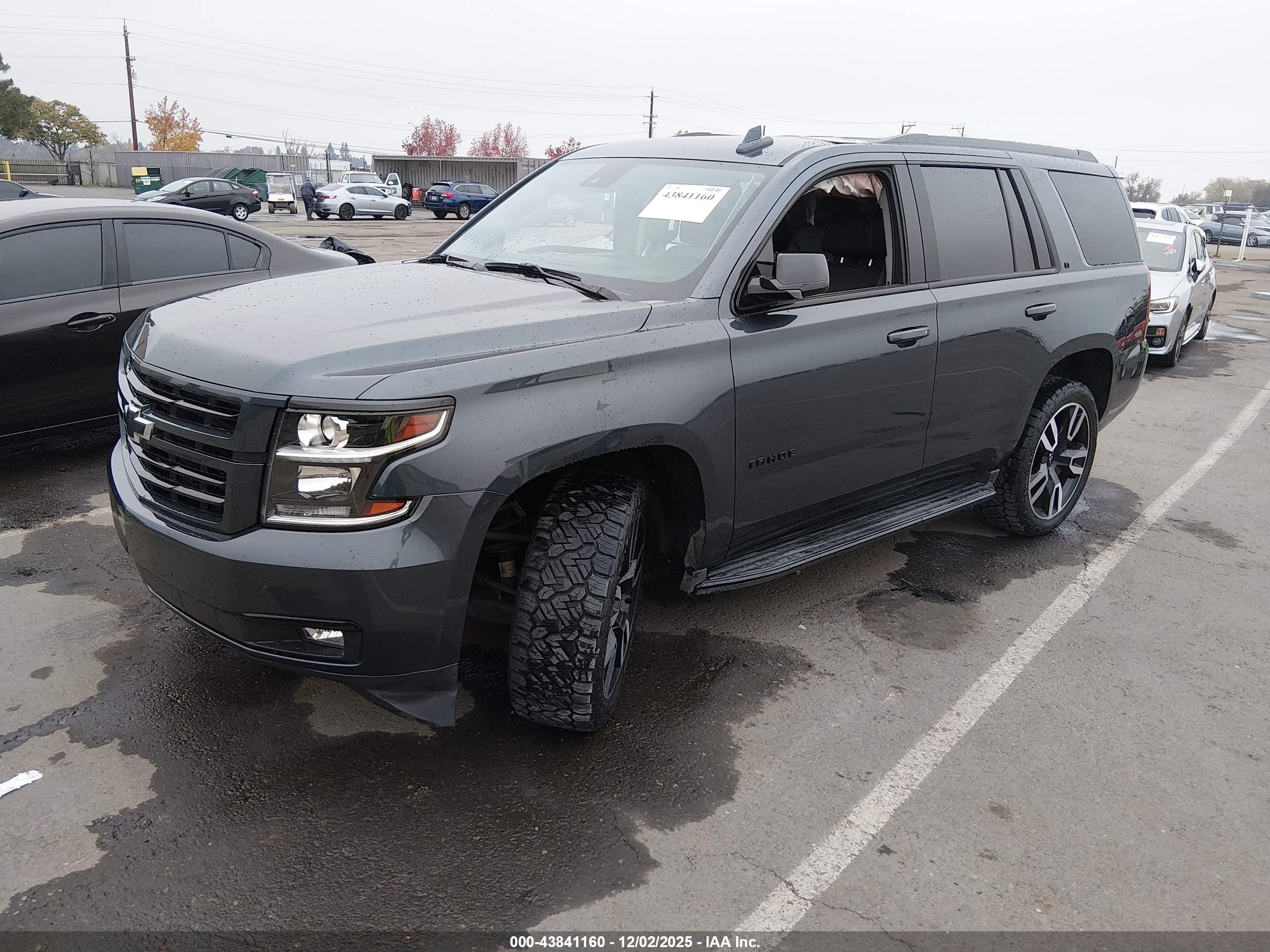 CHEVROLET TAHOE image 2
