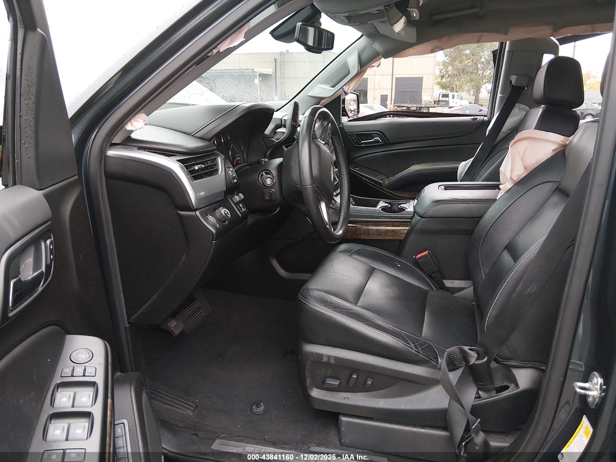 CHEVROLET TAHOE image 5