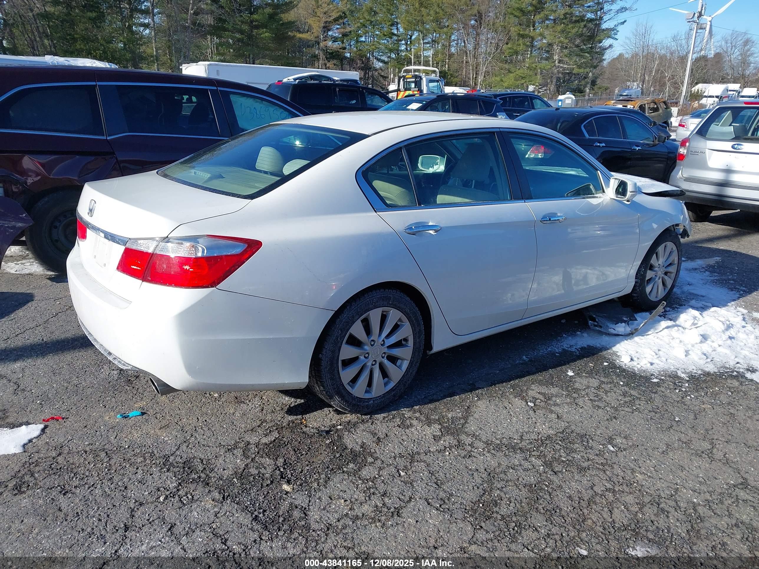 HONDA ACCORD image 4
