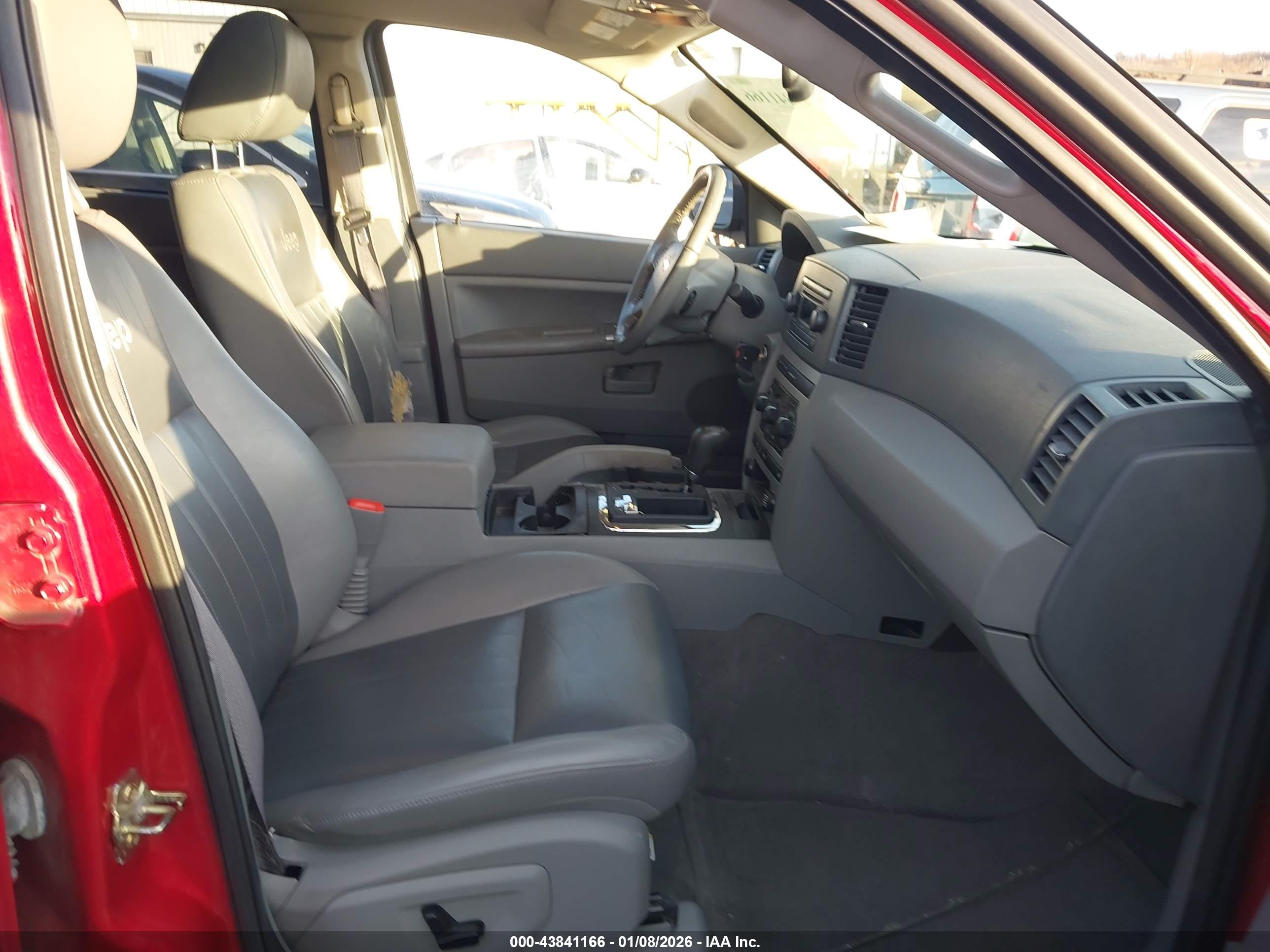 JEEP GRAND image 5