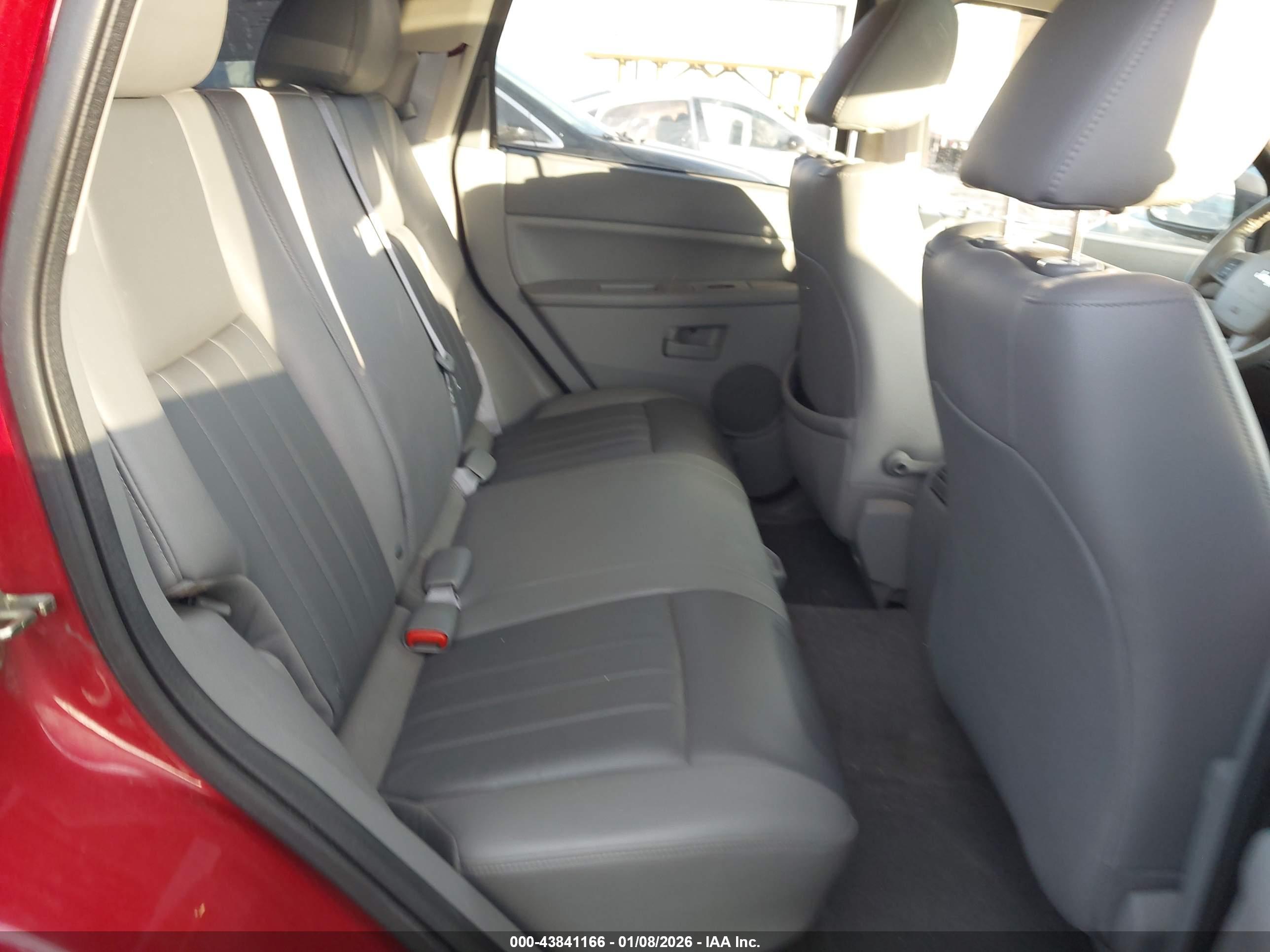 JEEP GRAND image 8