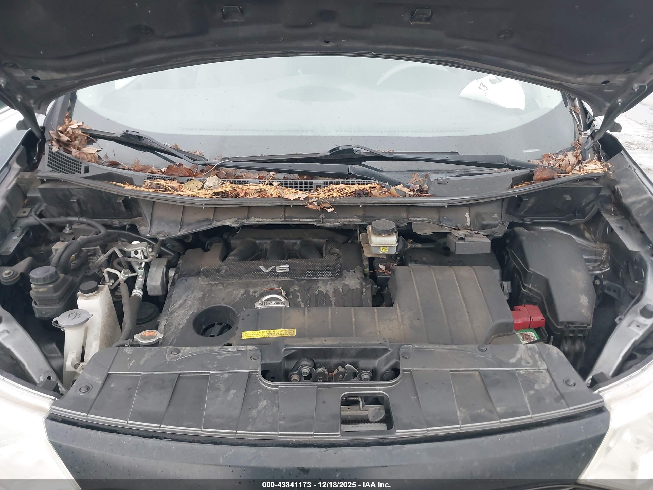 NISSAN QUEST image 10