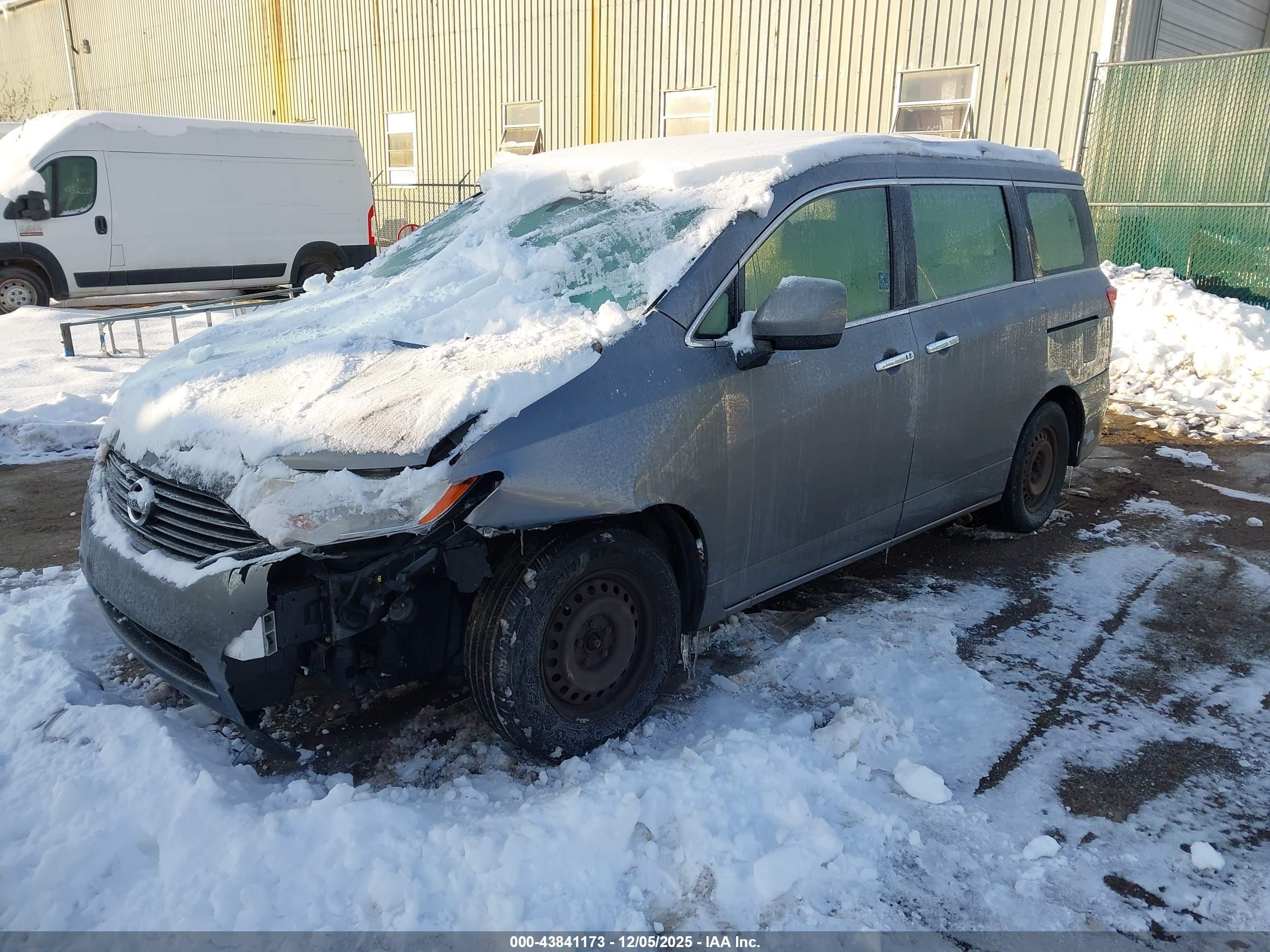 NISSAN QUEST image 2