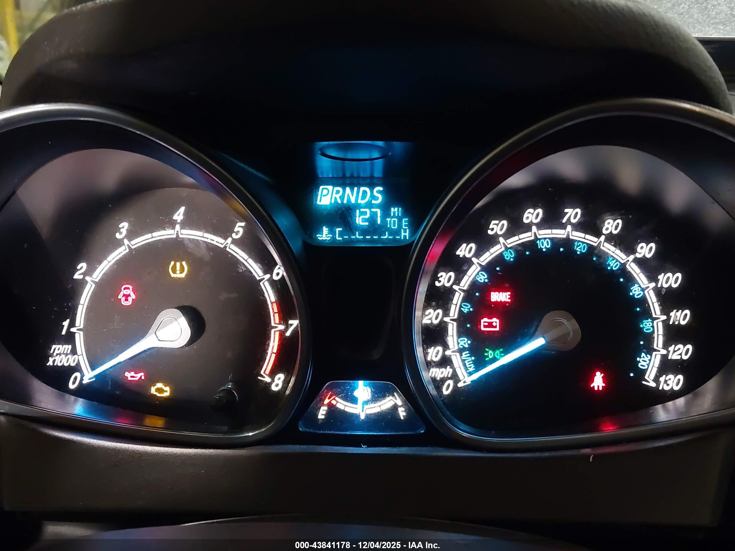 FORD FIESTA image 7