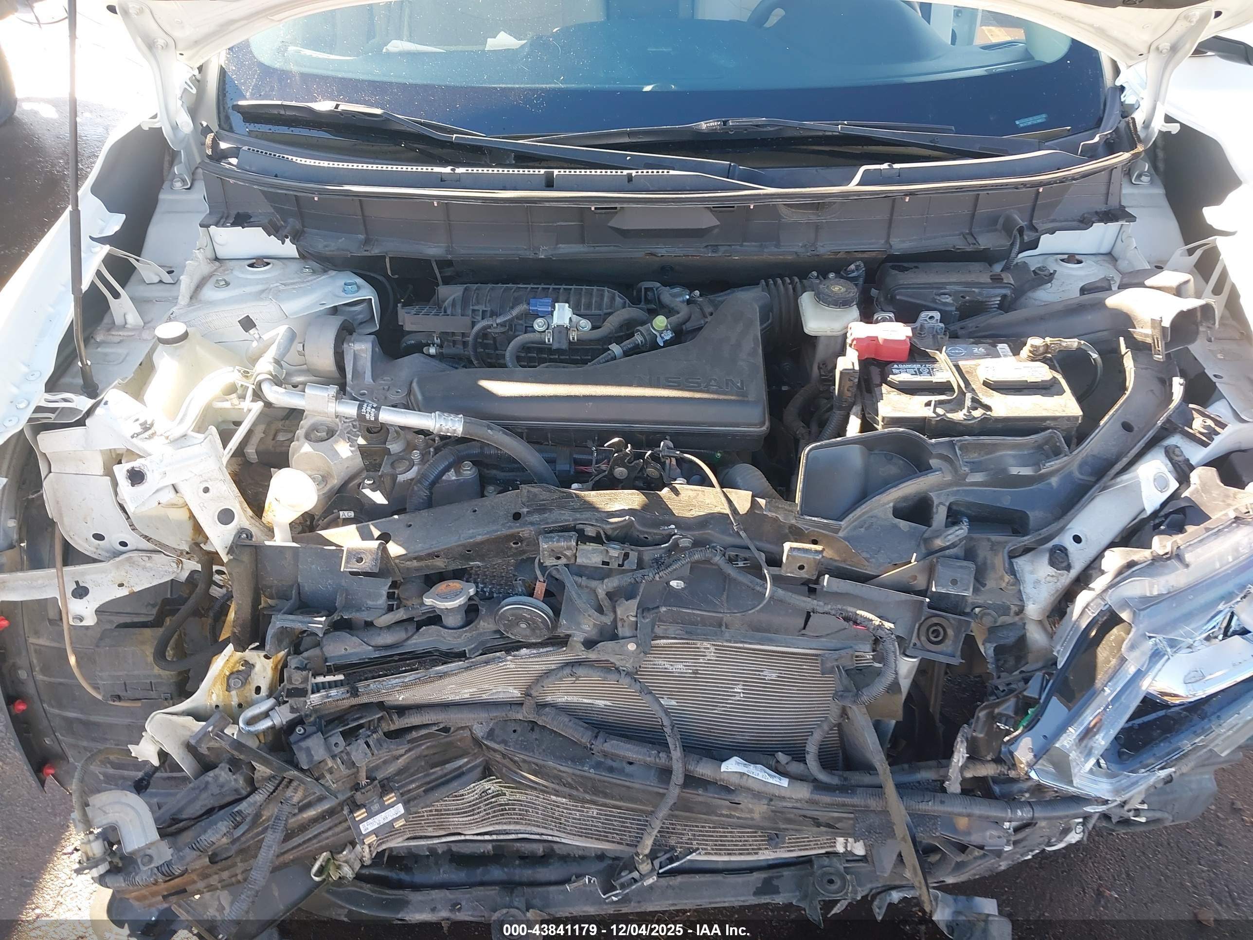 NISSAN ROGUE image 10