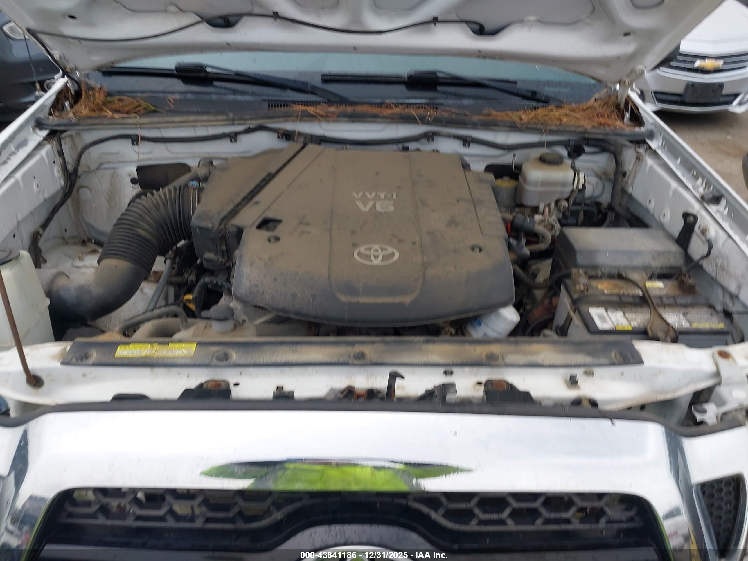TOYOTA TACOMA image 10