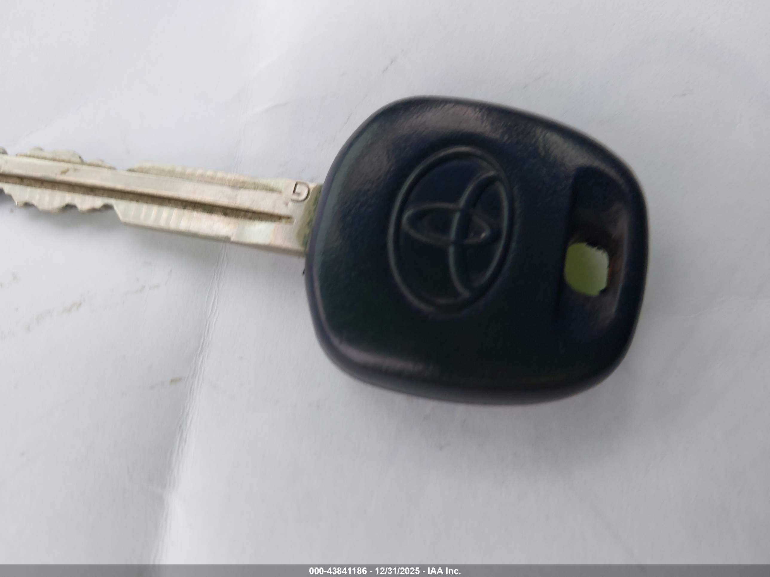 TOYOTA TACOMA image 11
