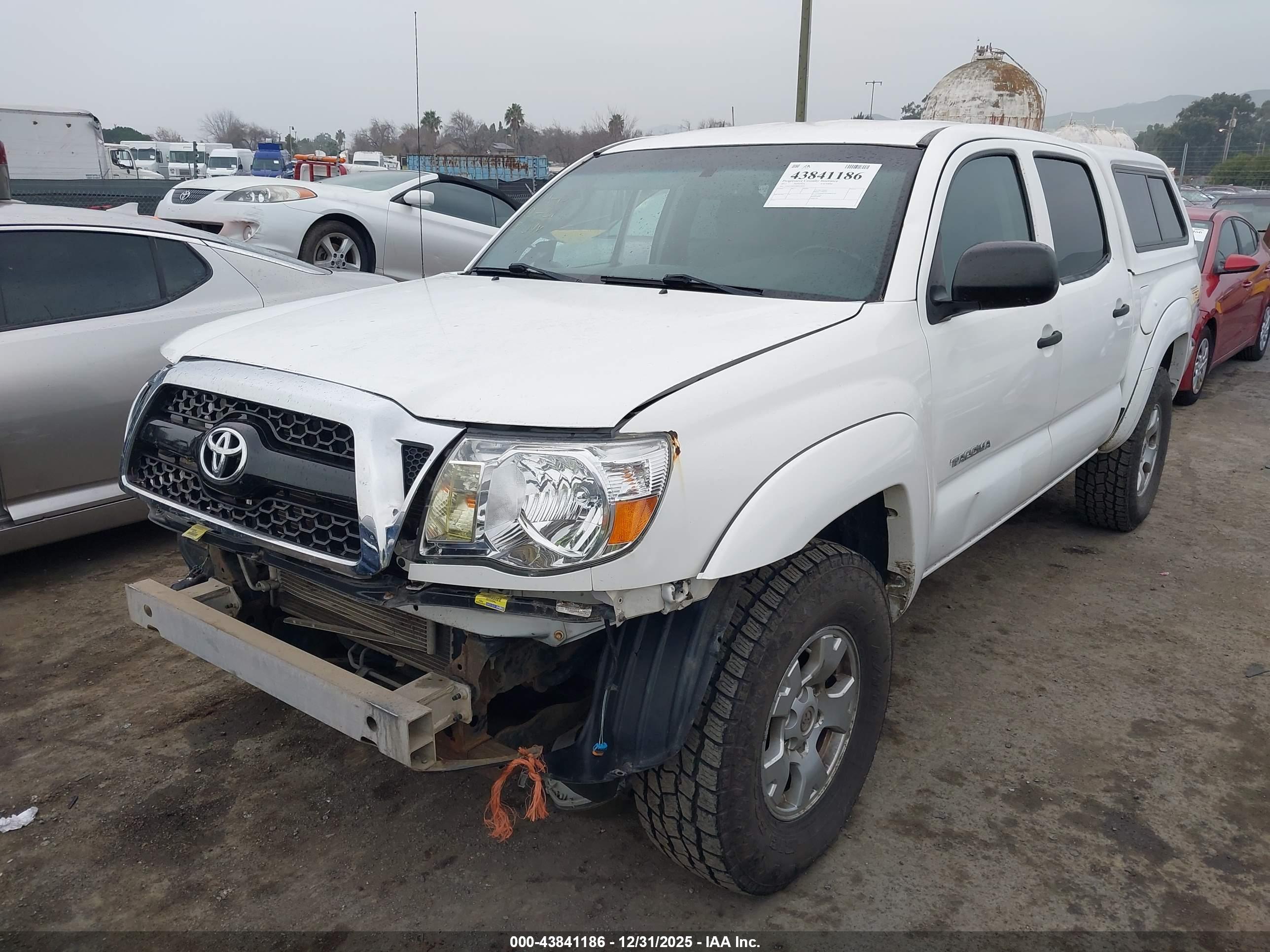 TOYOTA TACOMA image 2