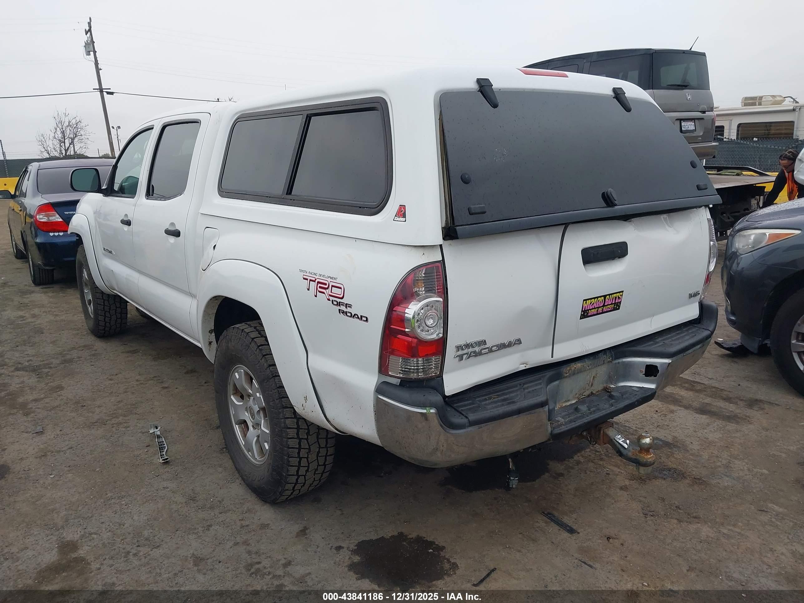 TOYOTA TACOMA image 3