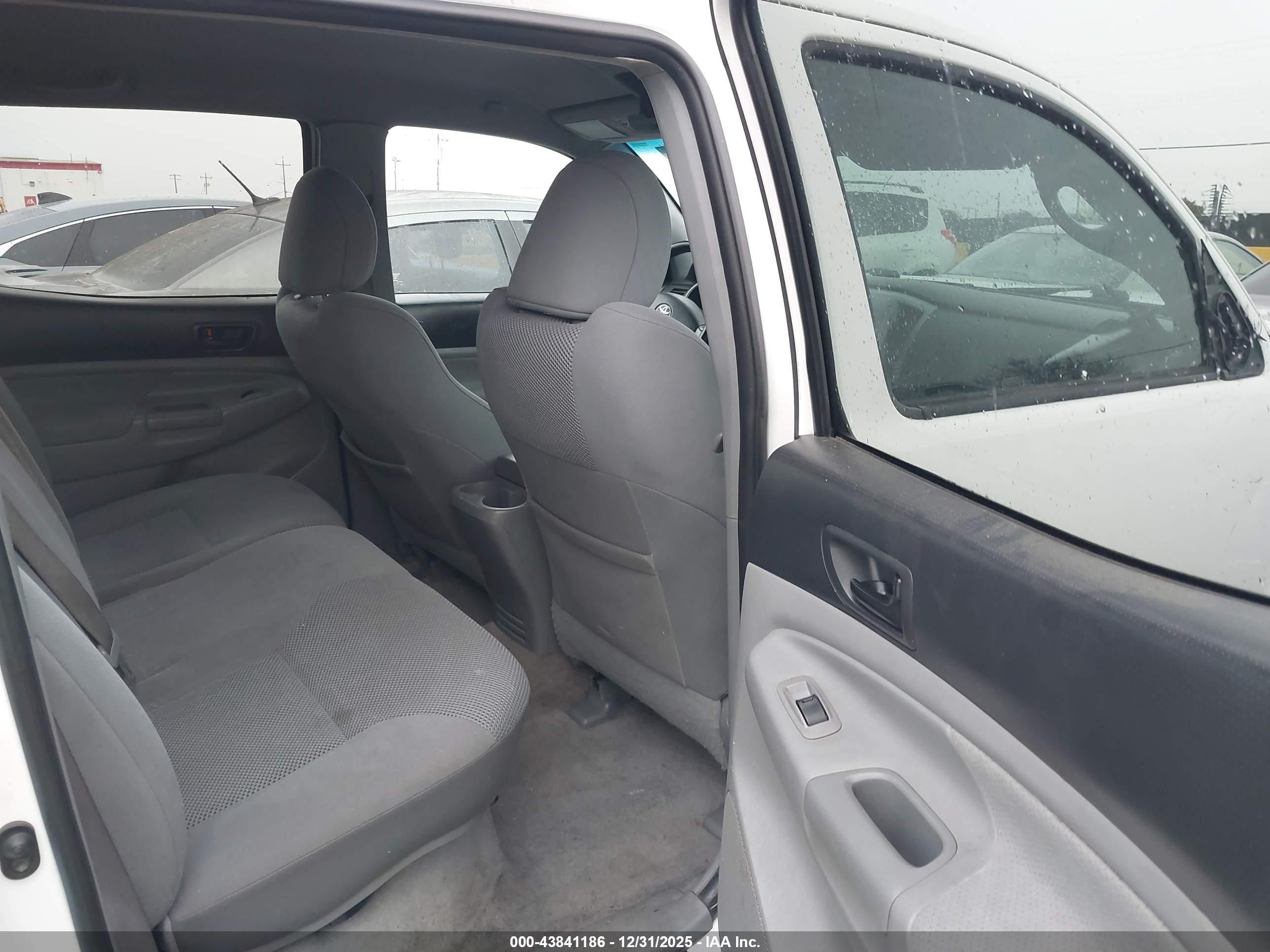 TOYOTA TACOMA image 8