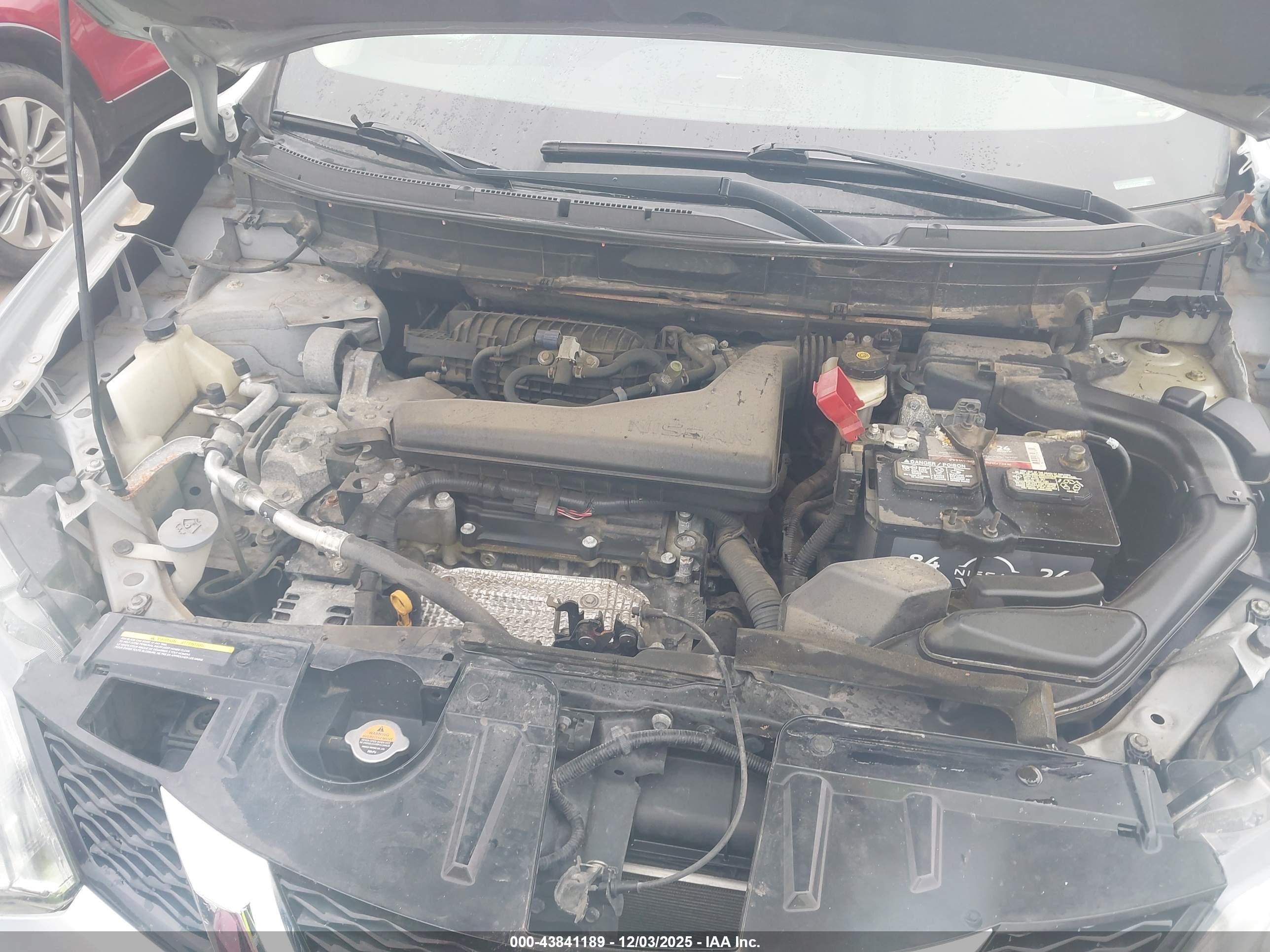NISSAN ROGUE image 10