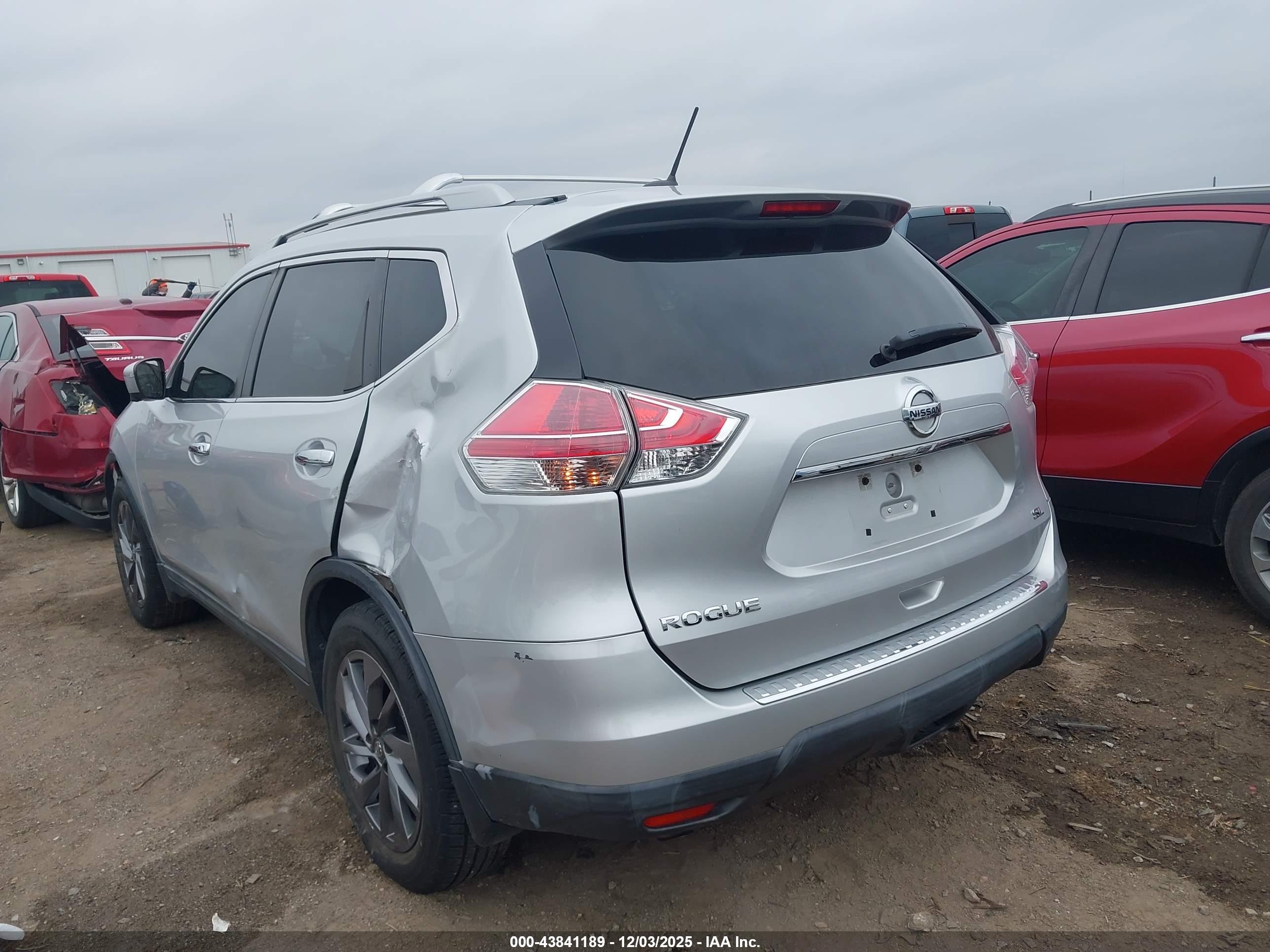 NISSAN ROGUE image 3
