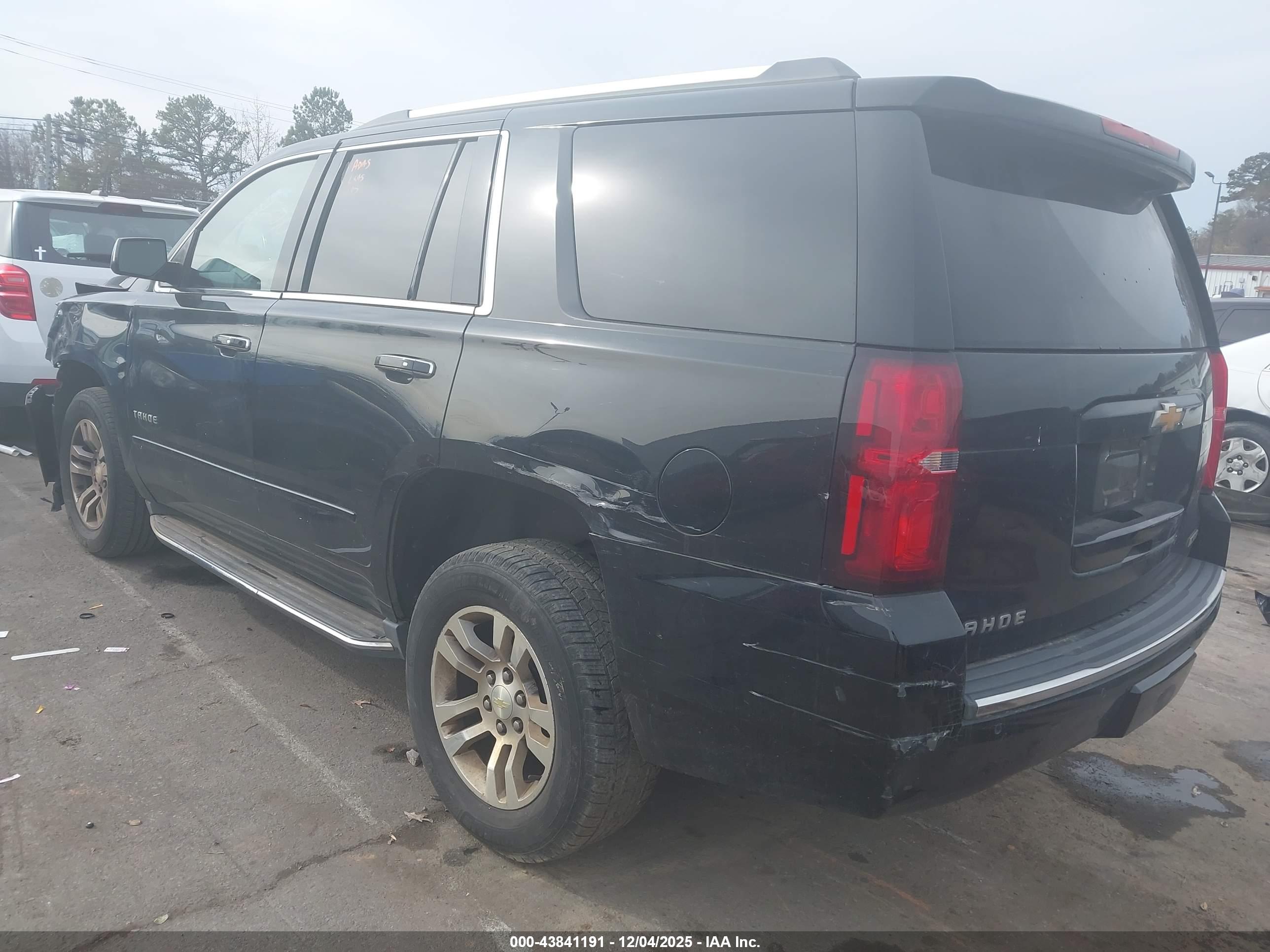 CHEVROLET TAHOE image 3