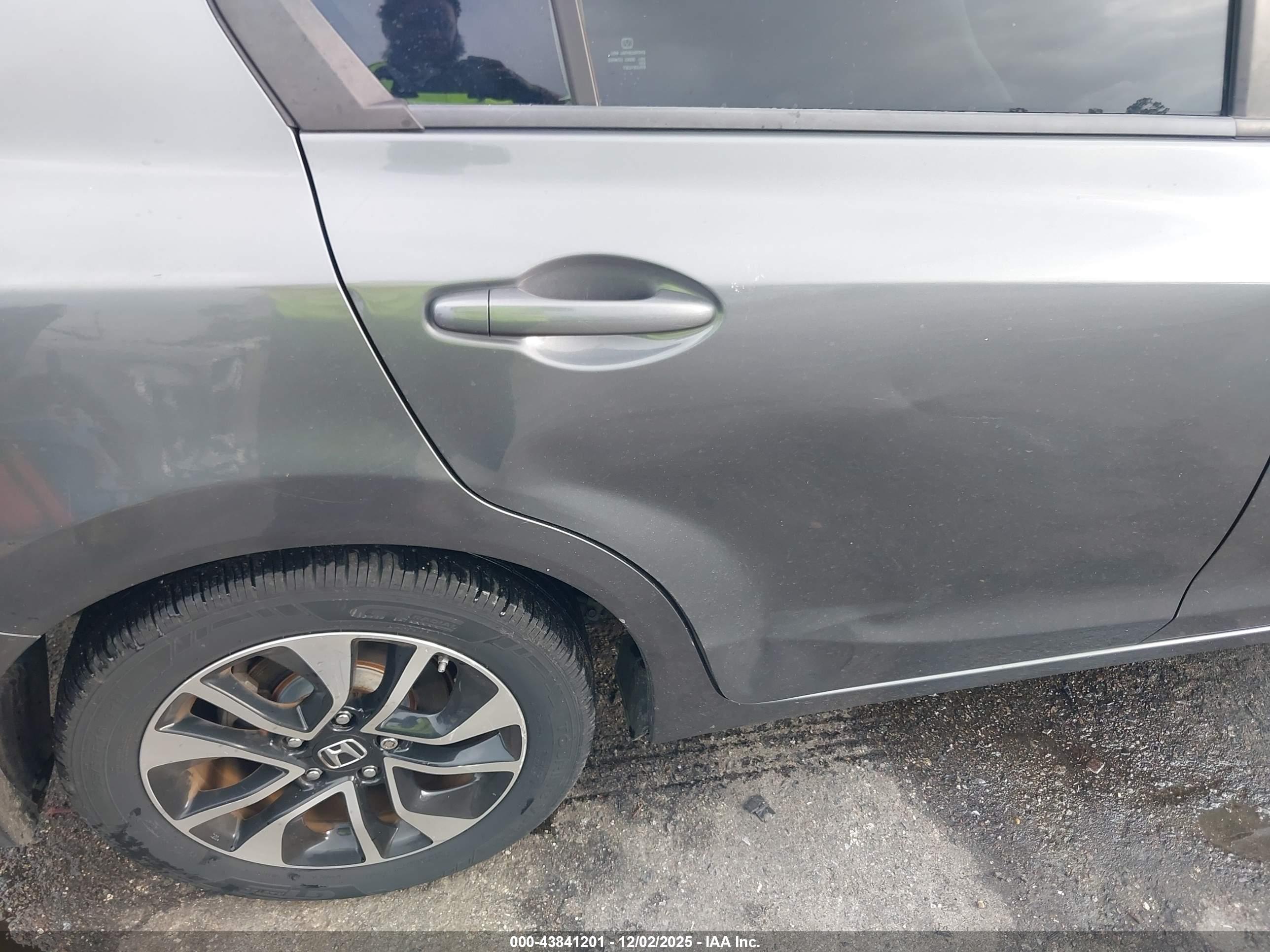 HONDA CIVIC image 6