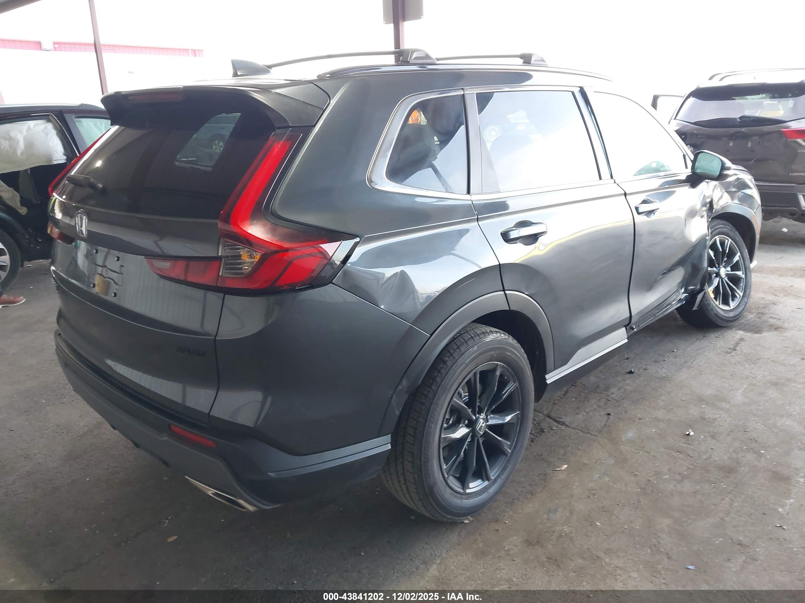 HONDA CR-V image 4