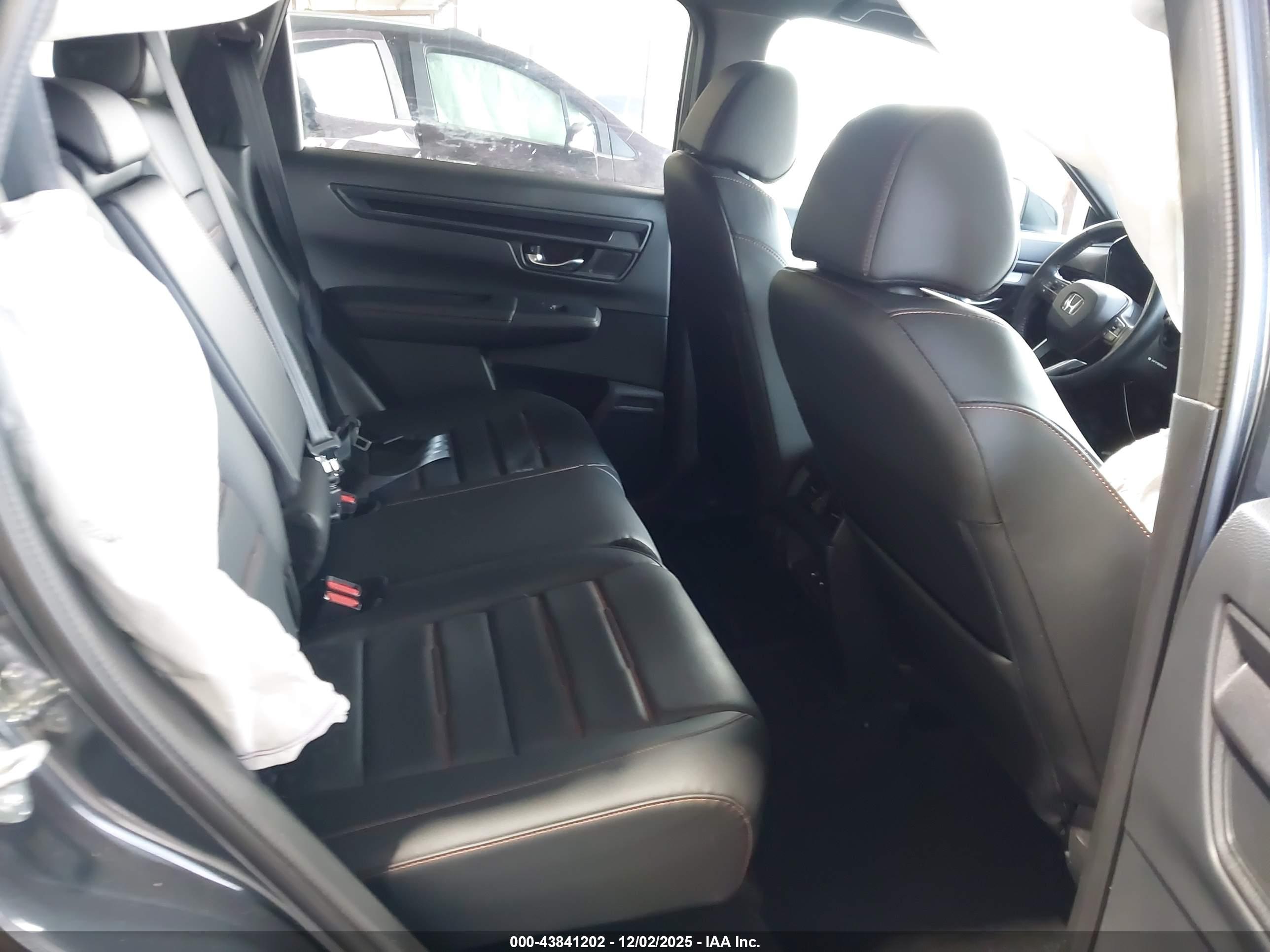 HONDA CR-V image 8