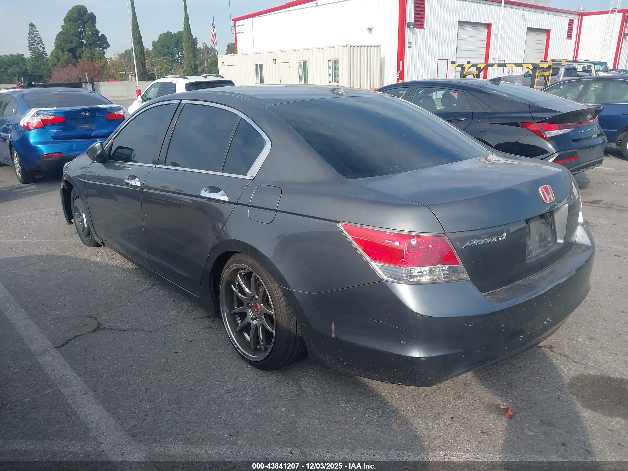 HONDA ACCORD image 3
