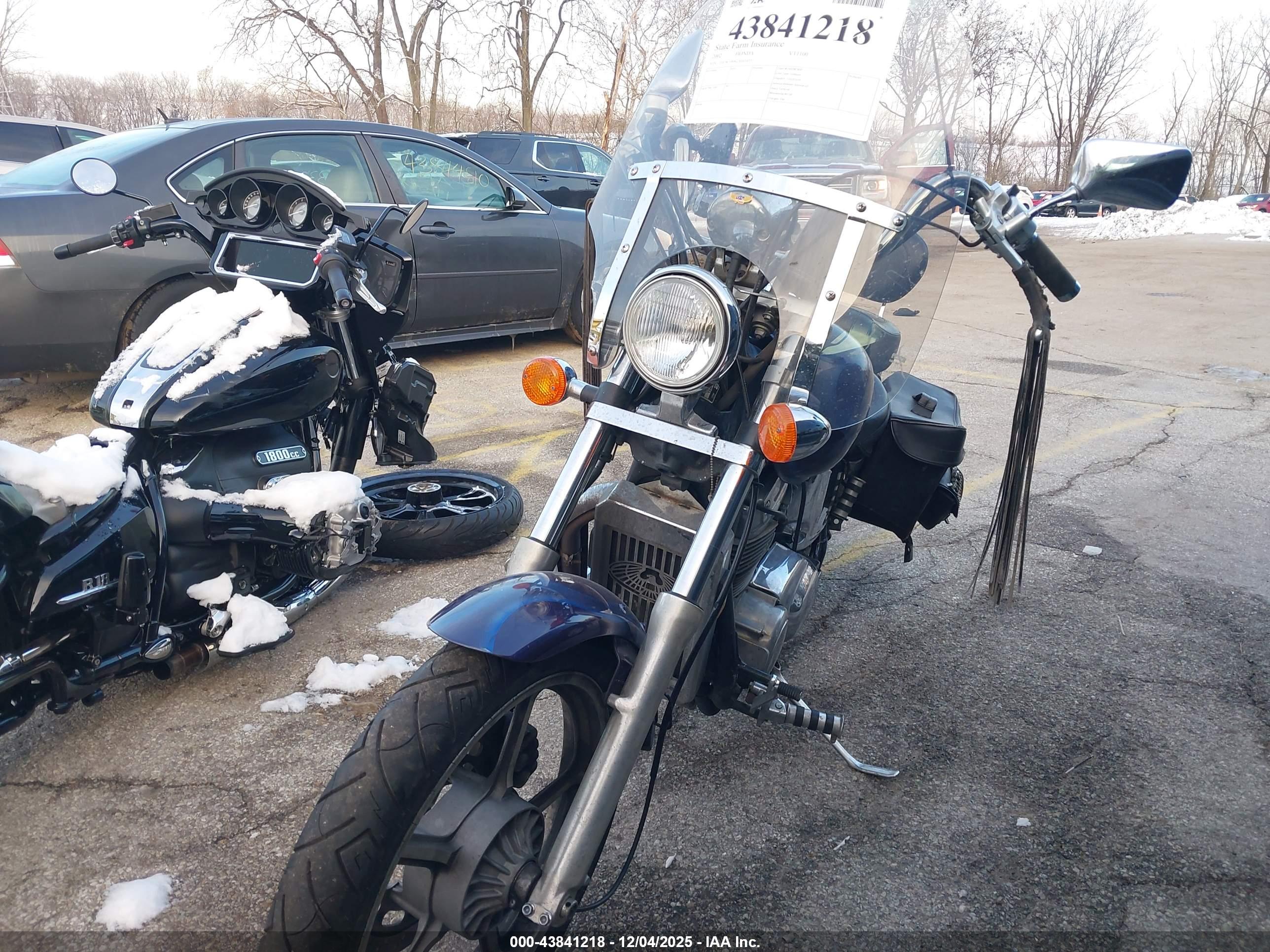 HONDA VT1100 image 2