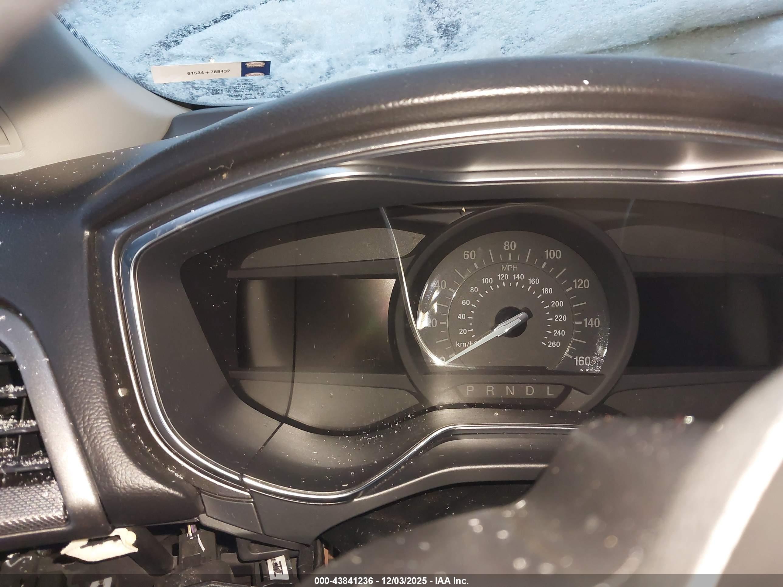 FORD FUSION image 7