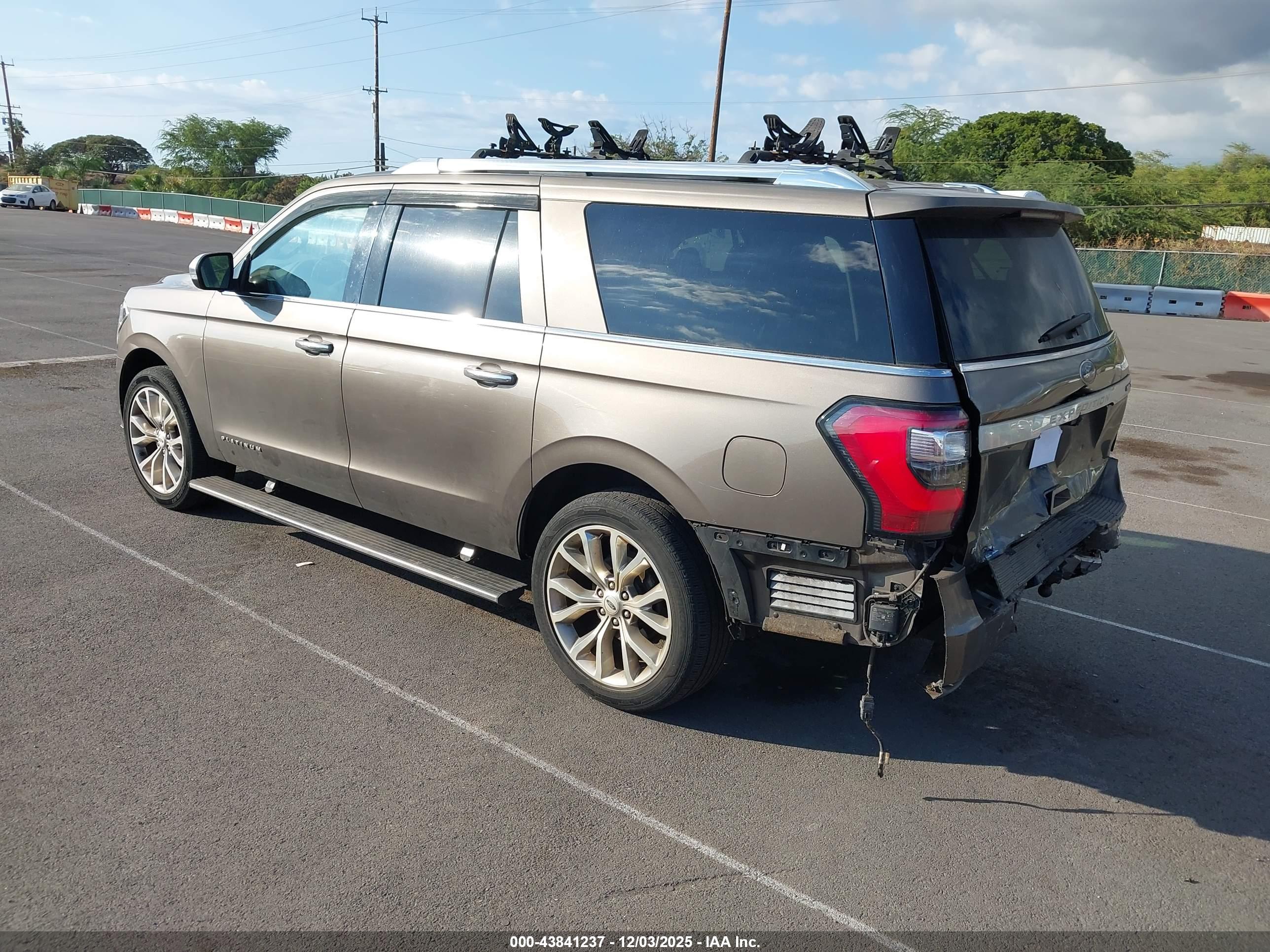 FORD EXPEDITION image 3