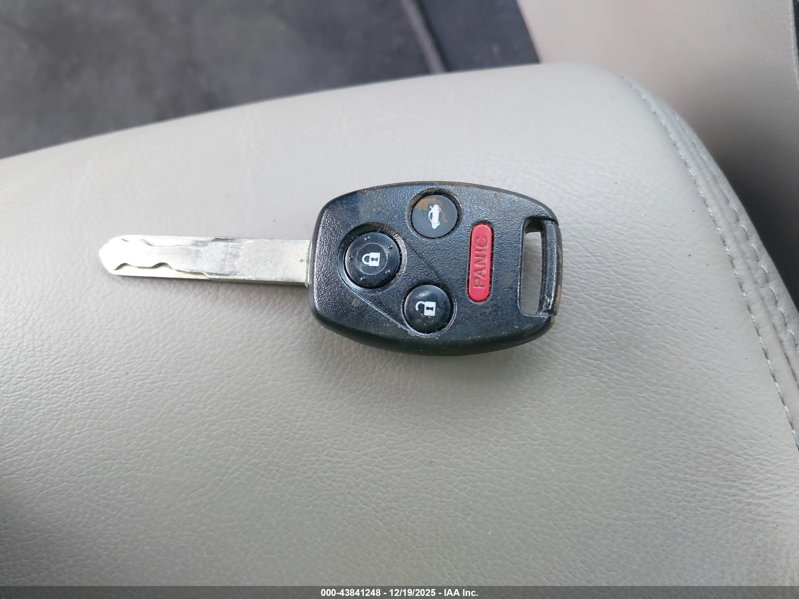 HONDA CIVIC image 11