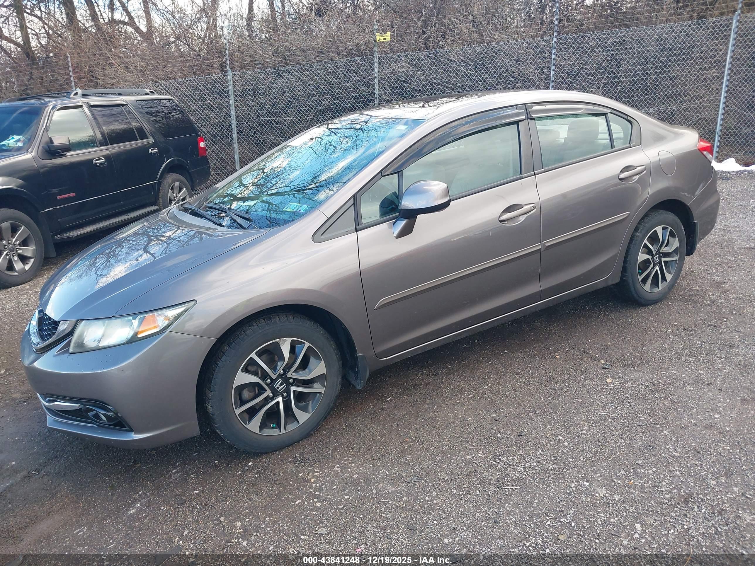 HONDA CIVIC image 2