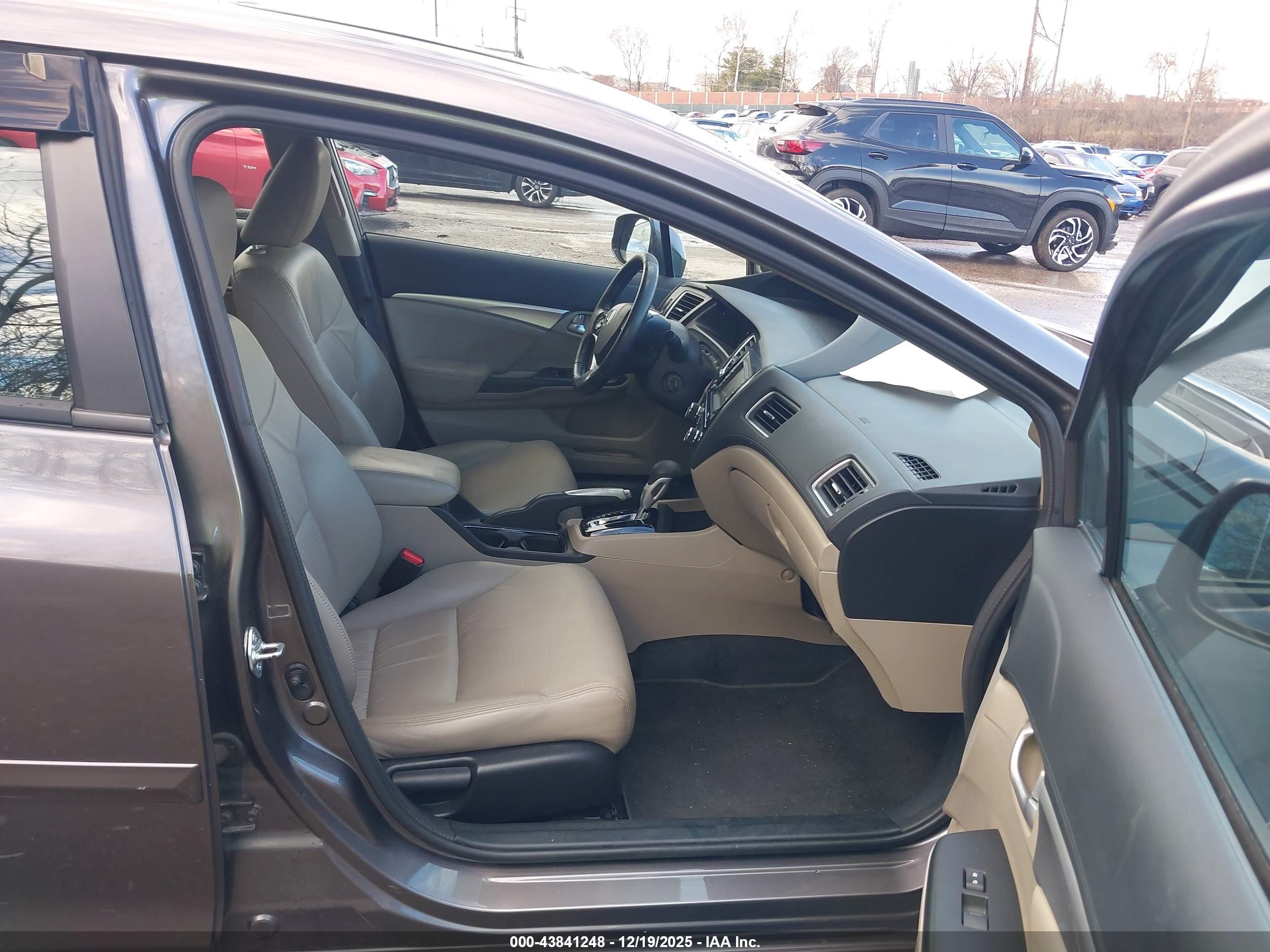 HONDA CIVIC image 5