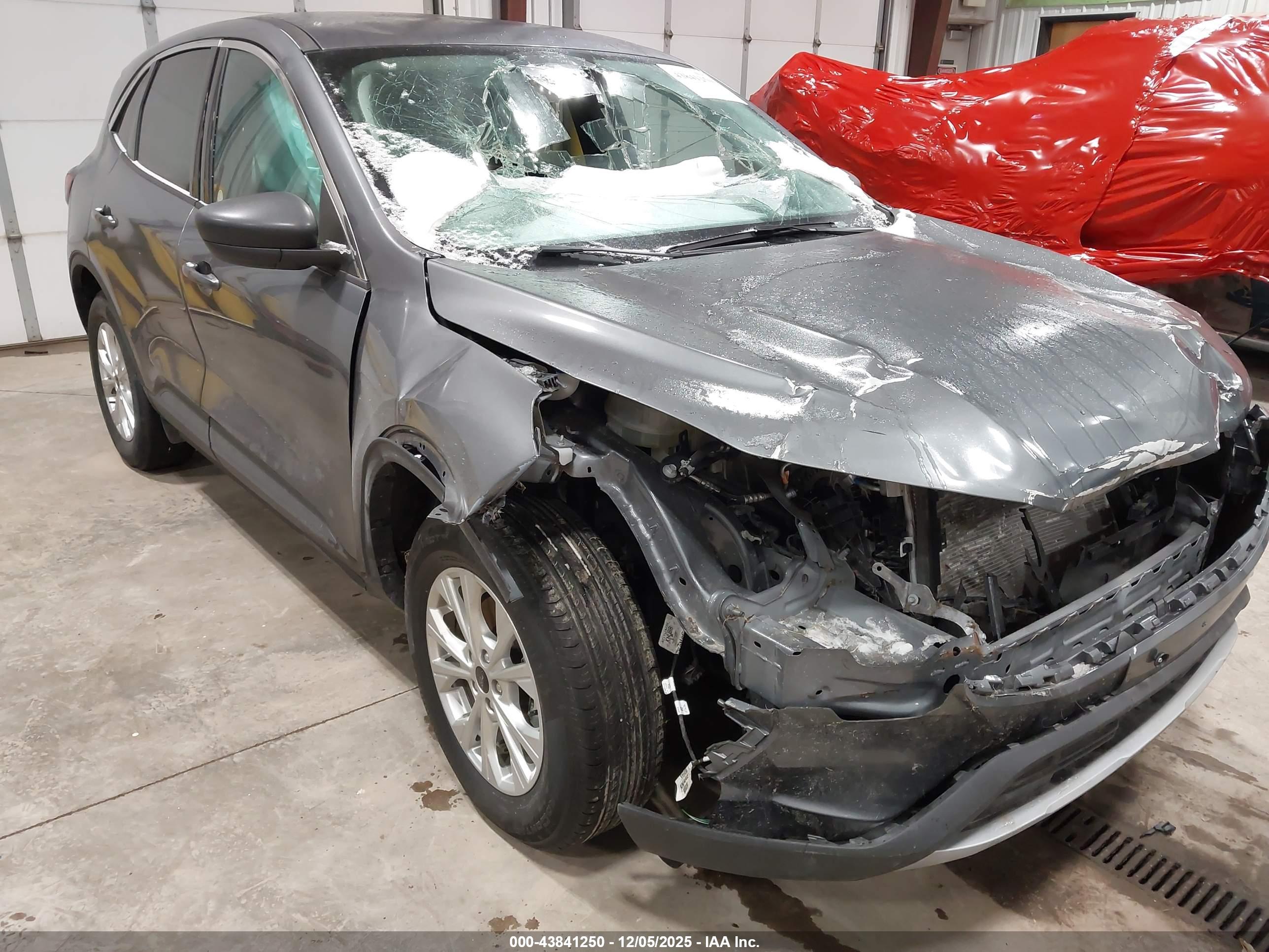FORD ESCAPE image 6